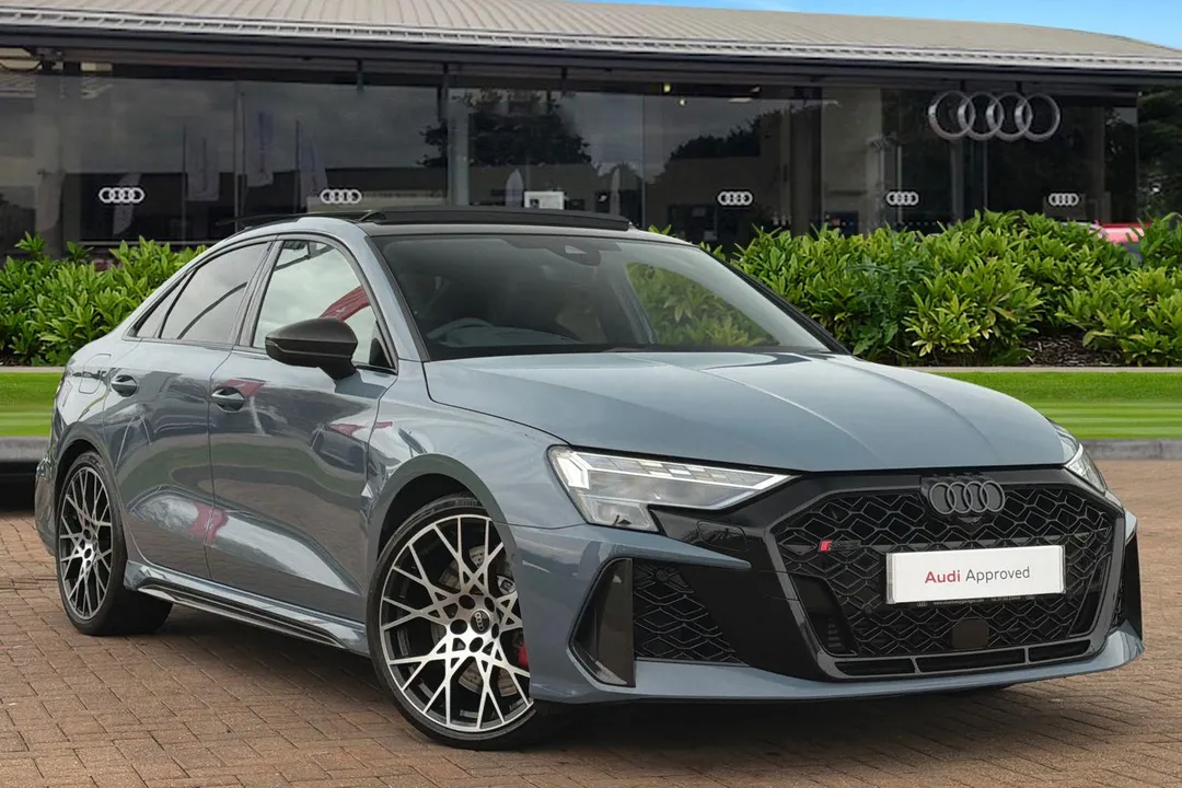 Audi RS 3 video thumbnail