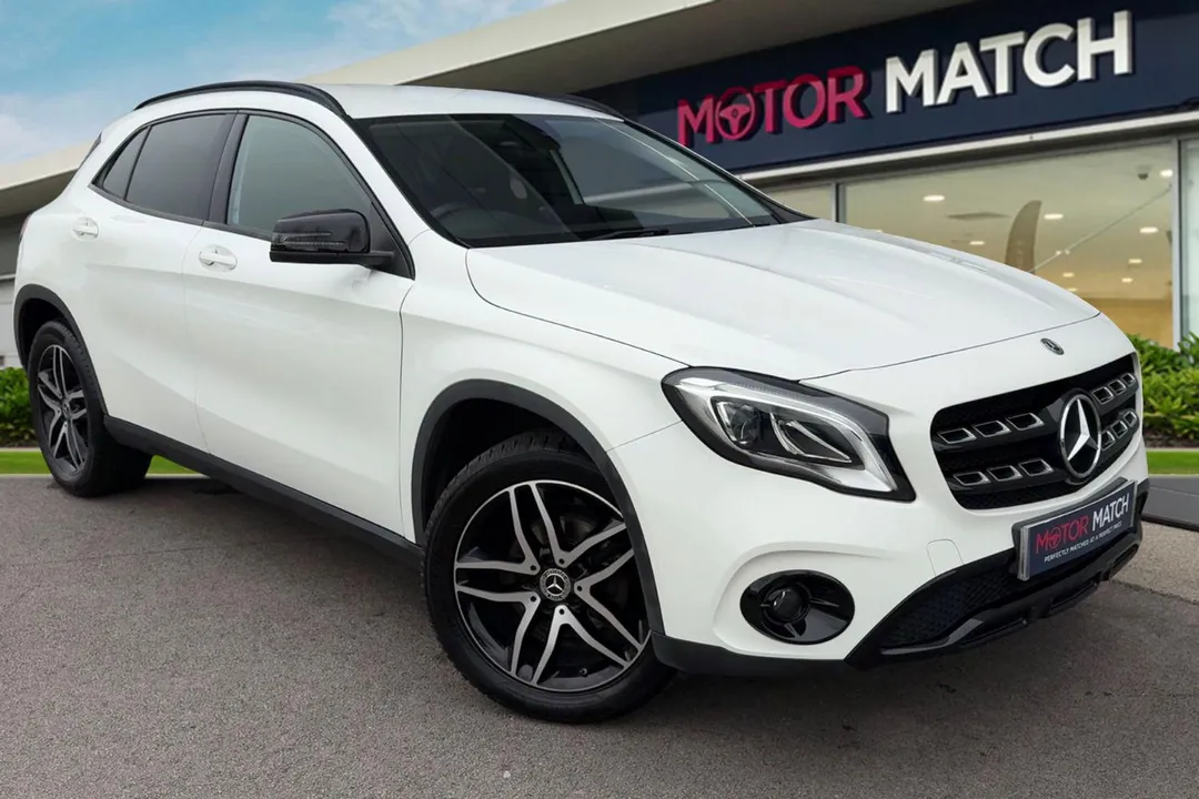 Mercedes-Benz Gla video thumbnail
