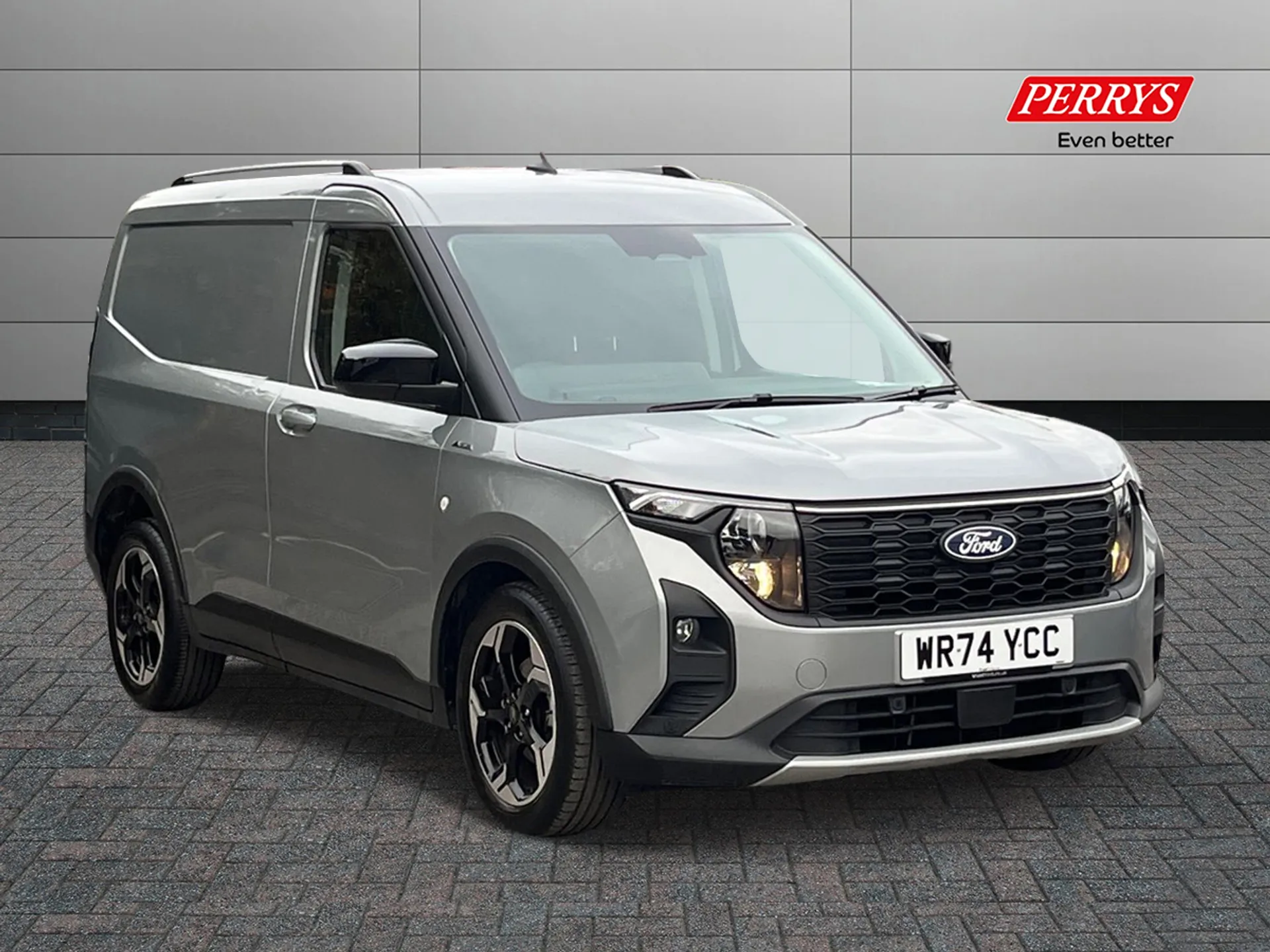 FORD TRANSIT COURIER