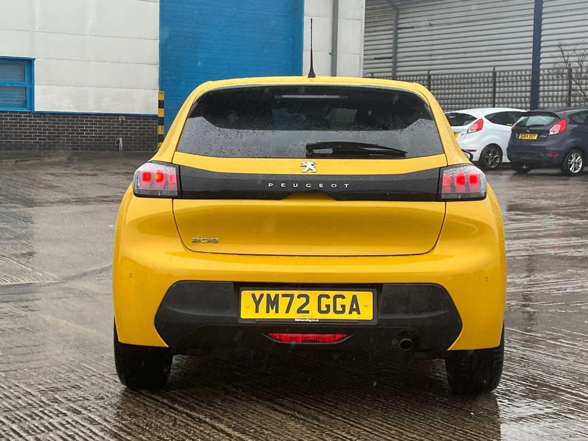 2023 Peugeot 208 thumbnail 5