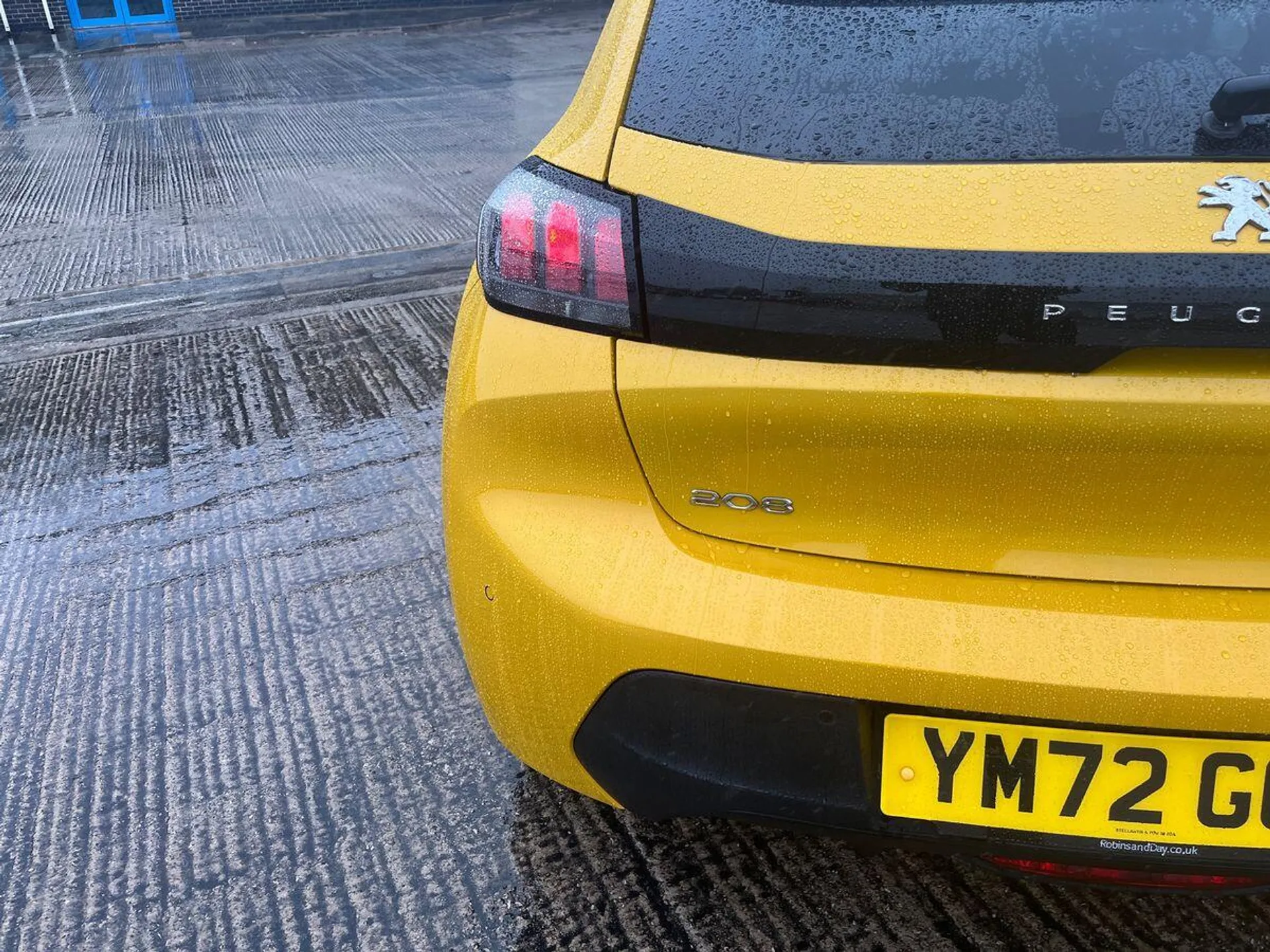 2023 Peugeot 208 thumbnail 20