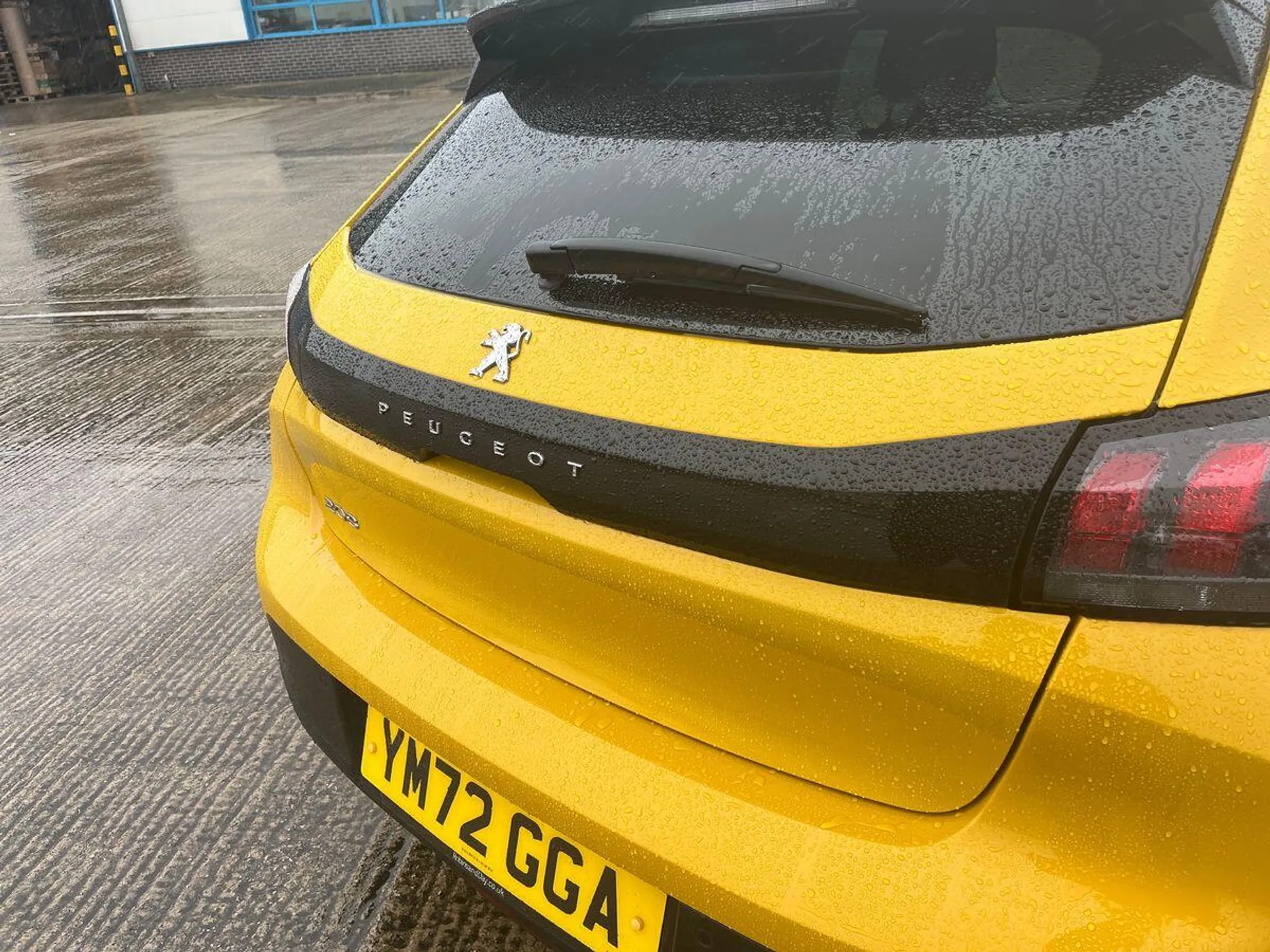 2023 Peugeot 208 thumbnail 21