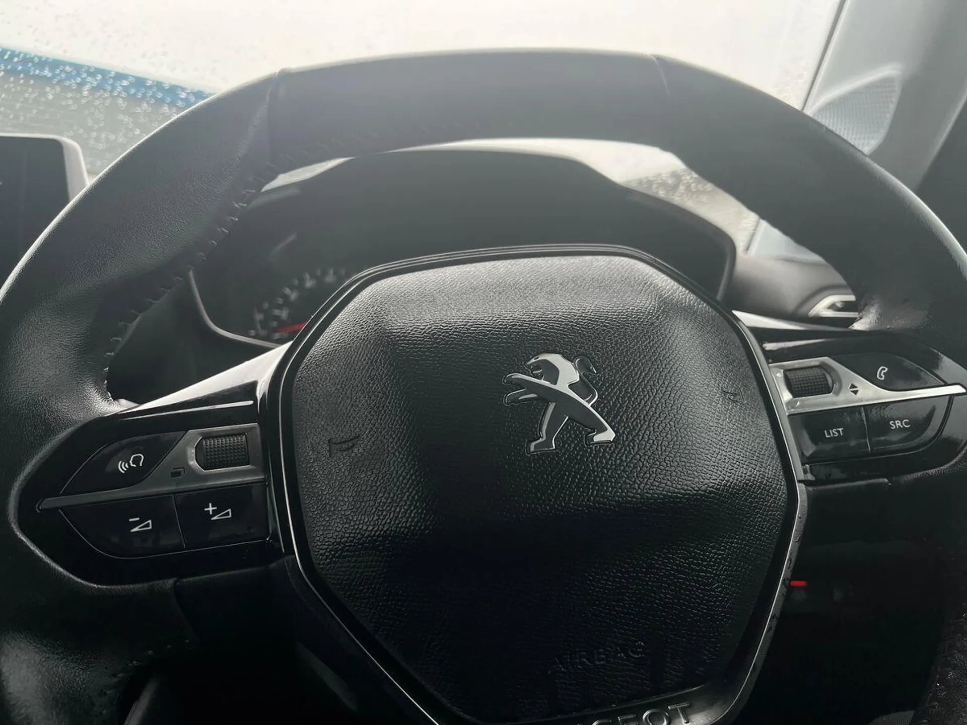 2023 Peugeot 208 thumbnail 24