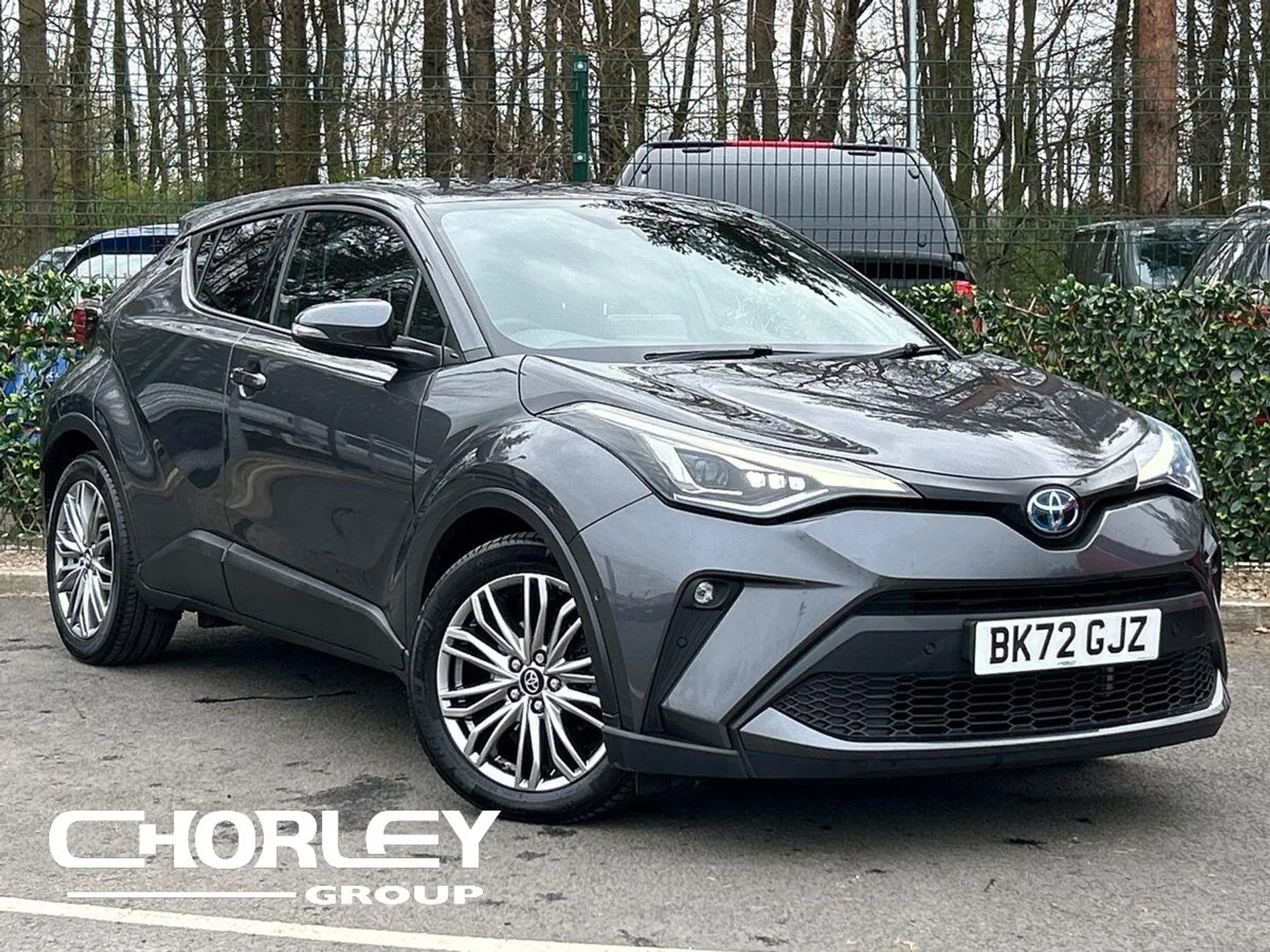 2022 Toyota C-HR — photo 1 of 5