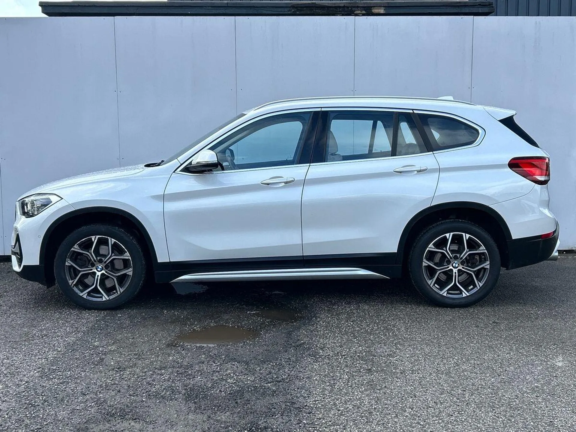 2022 BMW X1 thumbnail 6