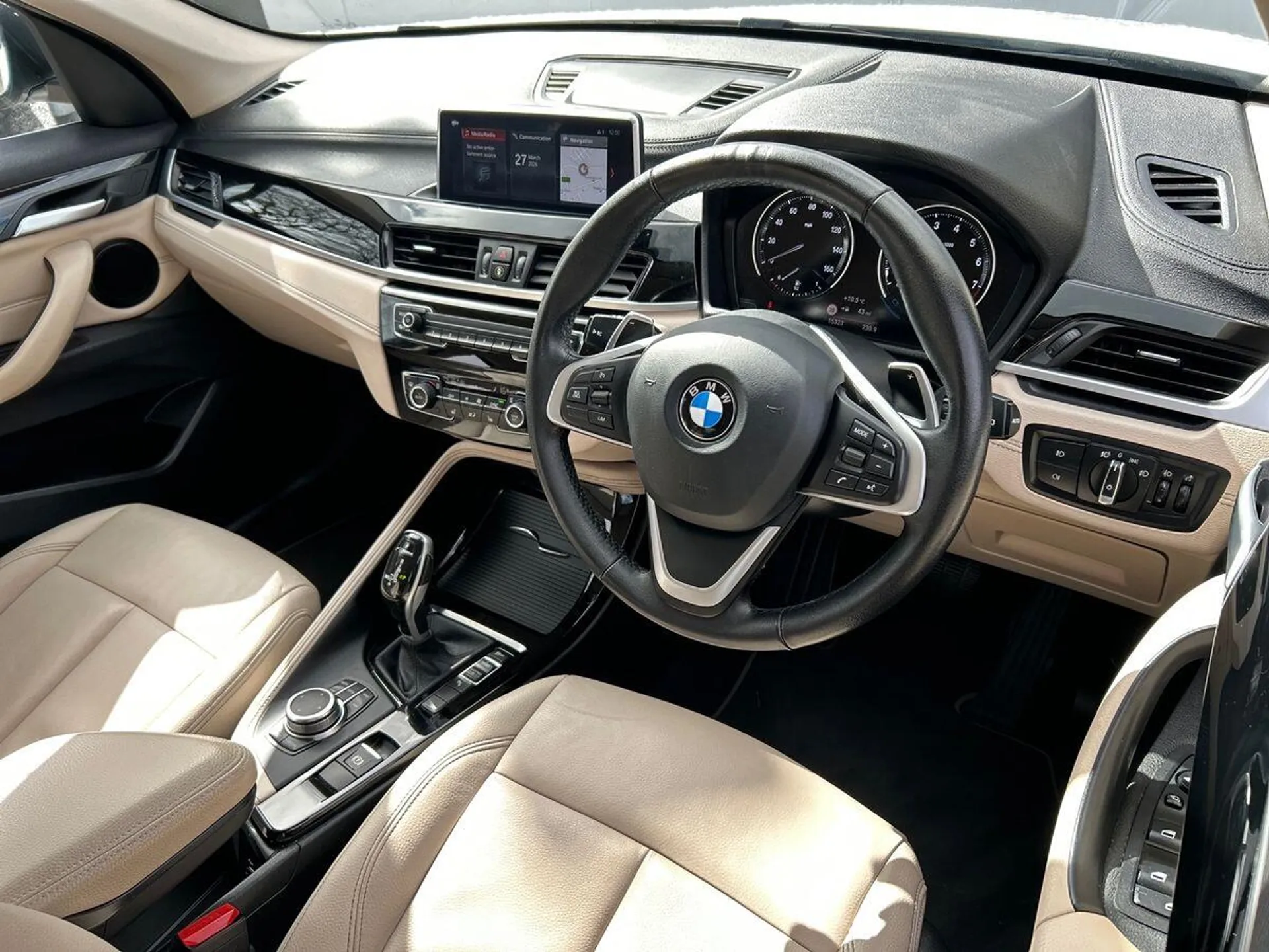 2022 BMW X1 thumbnail 12