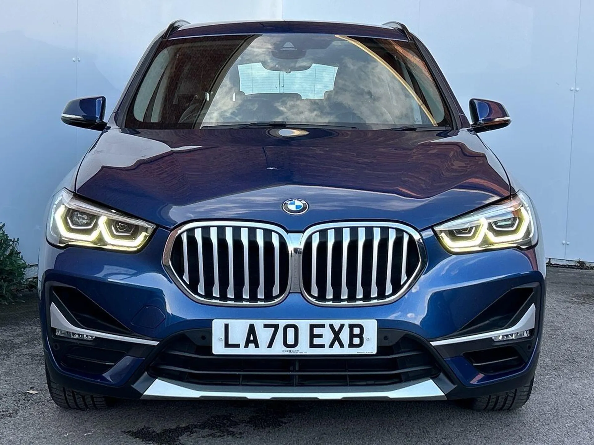 2021 BMW X1 thumbnail 4