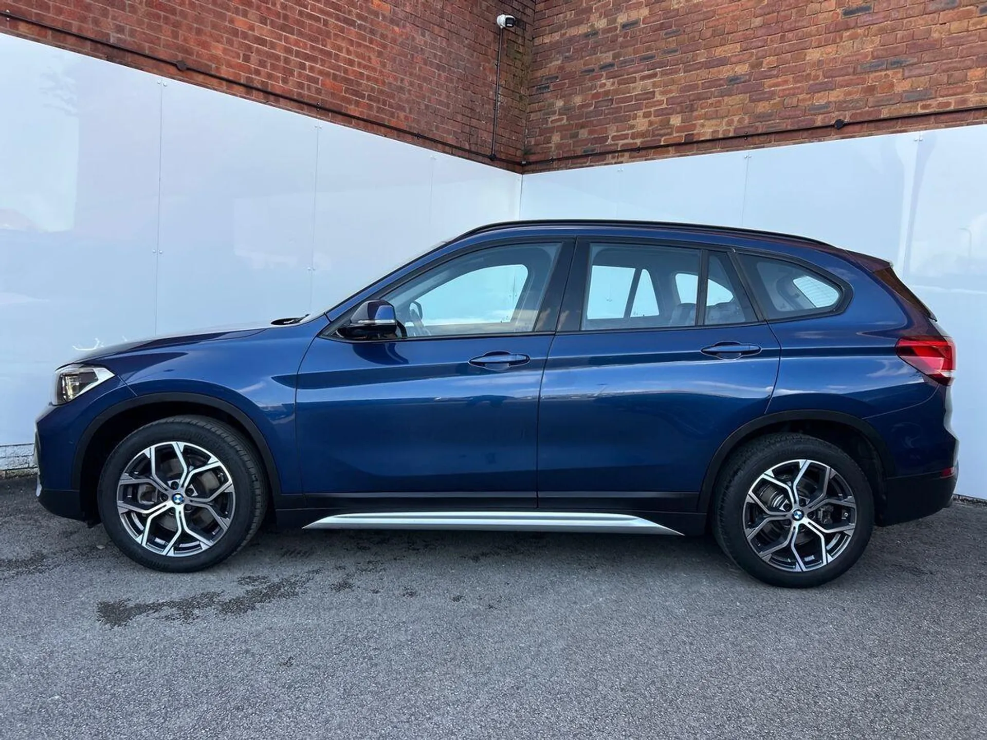 2021 BMW X1 thumbnail 6