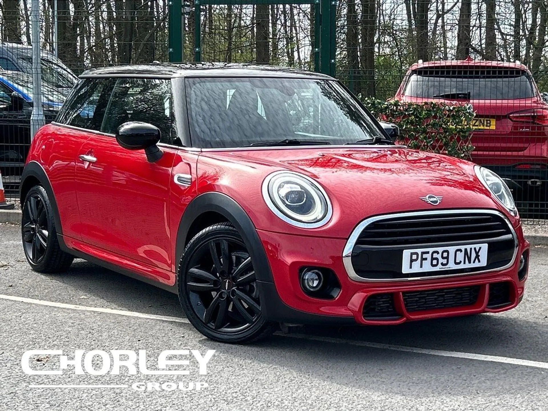 2019 Mini Hatch — photo 1 of 5