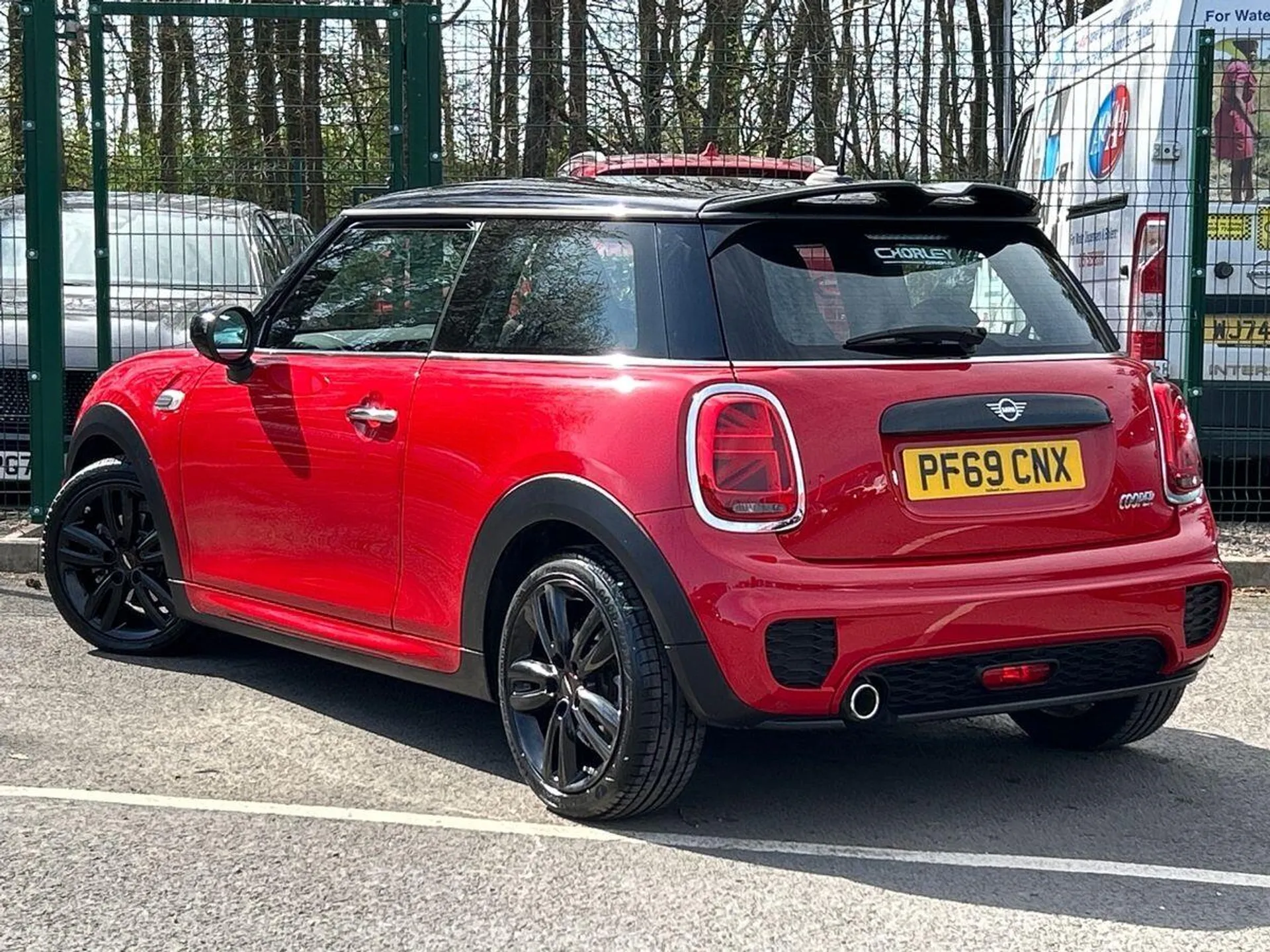 2019 Mini Hatch thumbnail 3