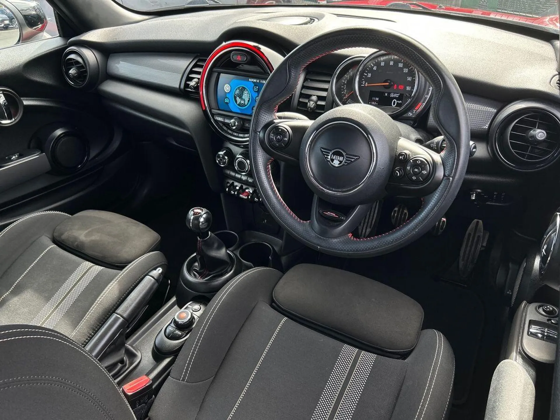2019 Mini Hatch thumbnail 14