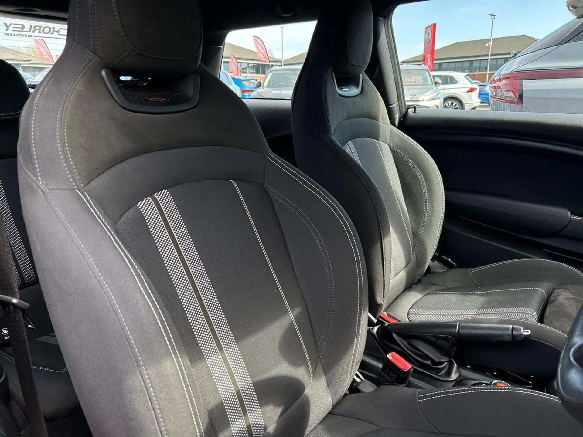 2019 Mini Hatch thumbnail 19