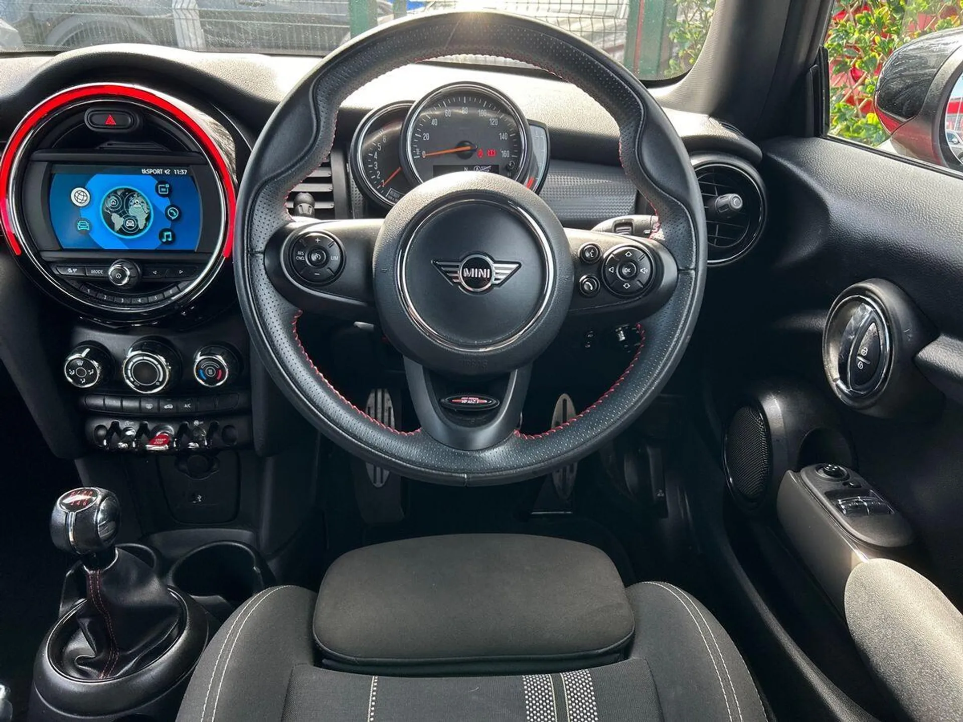 2019 Mini Hatch thumbnail 20