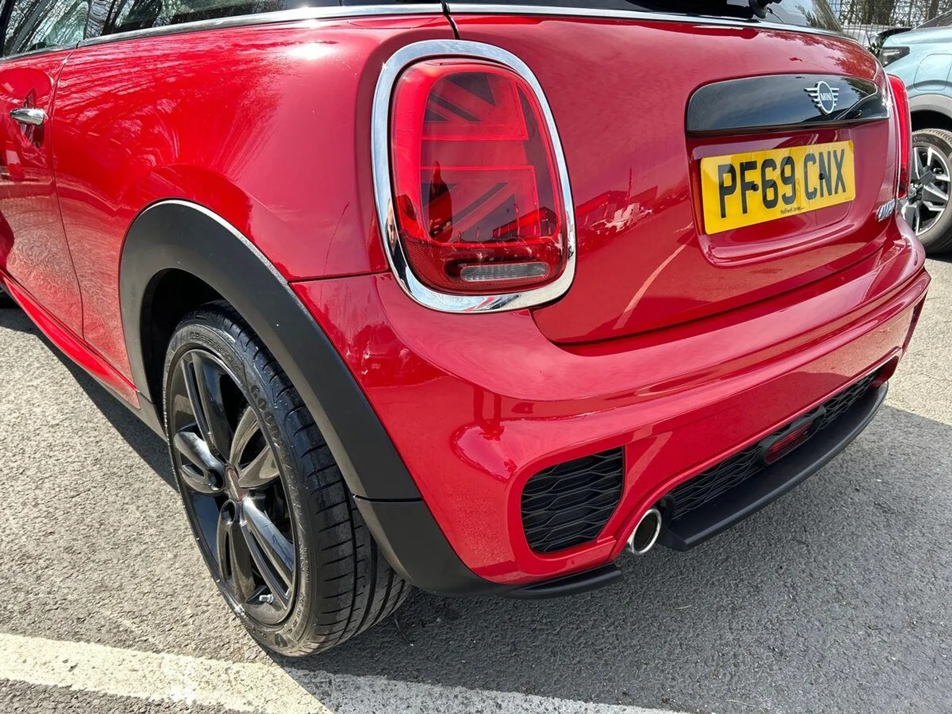 2019 Mini Hatch thumbnail 23
