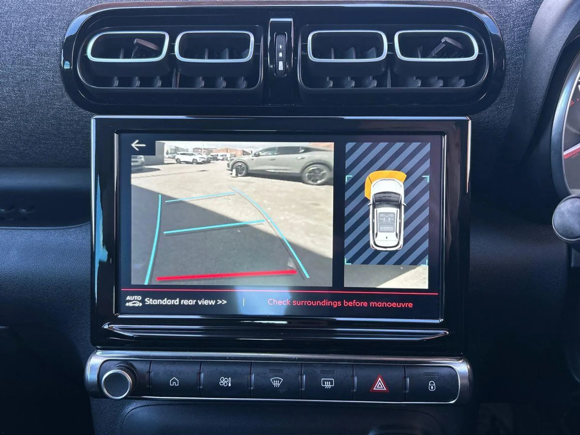 2021 Citroen C3 Aircross thumbnail 17