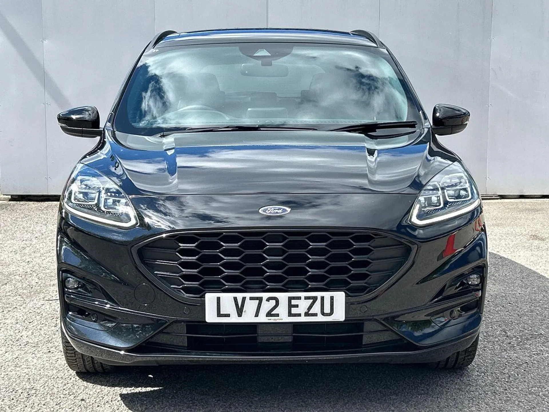 2022 Ford Kuga thumbnail 4