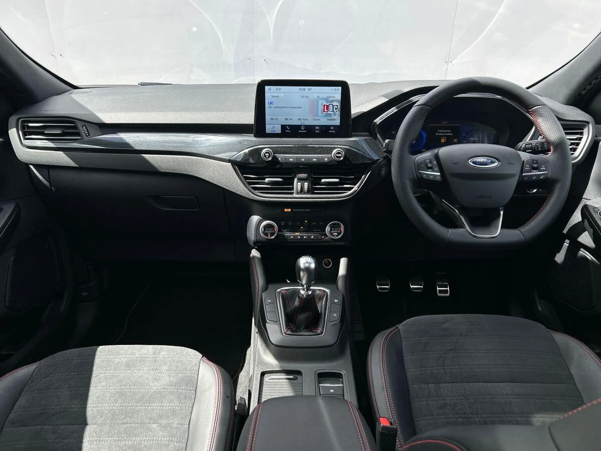 2022 Ford Kuga thumbnail 7
