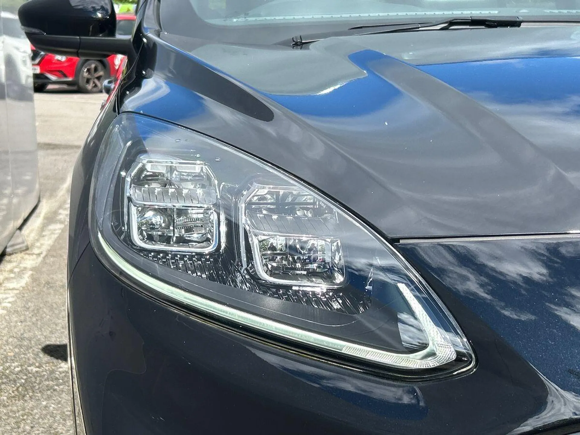 2022 Ford Kuga thumbnail 22