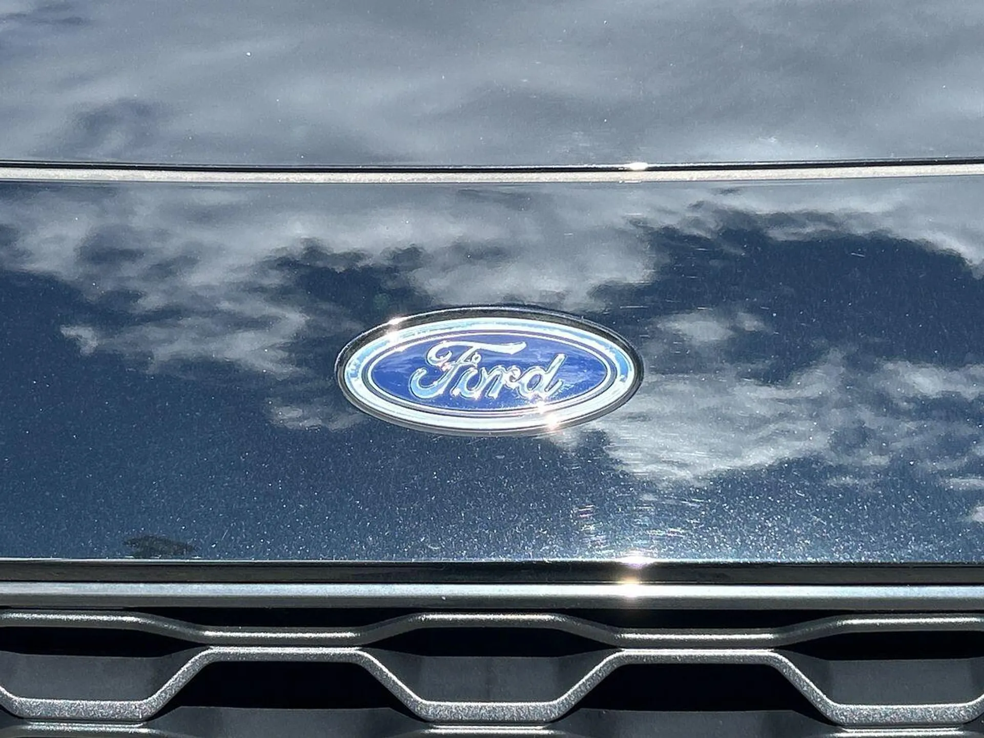 2022 Ford Kuga thumbnail 23