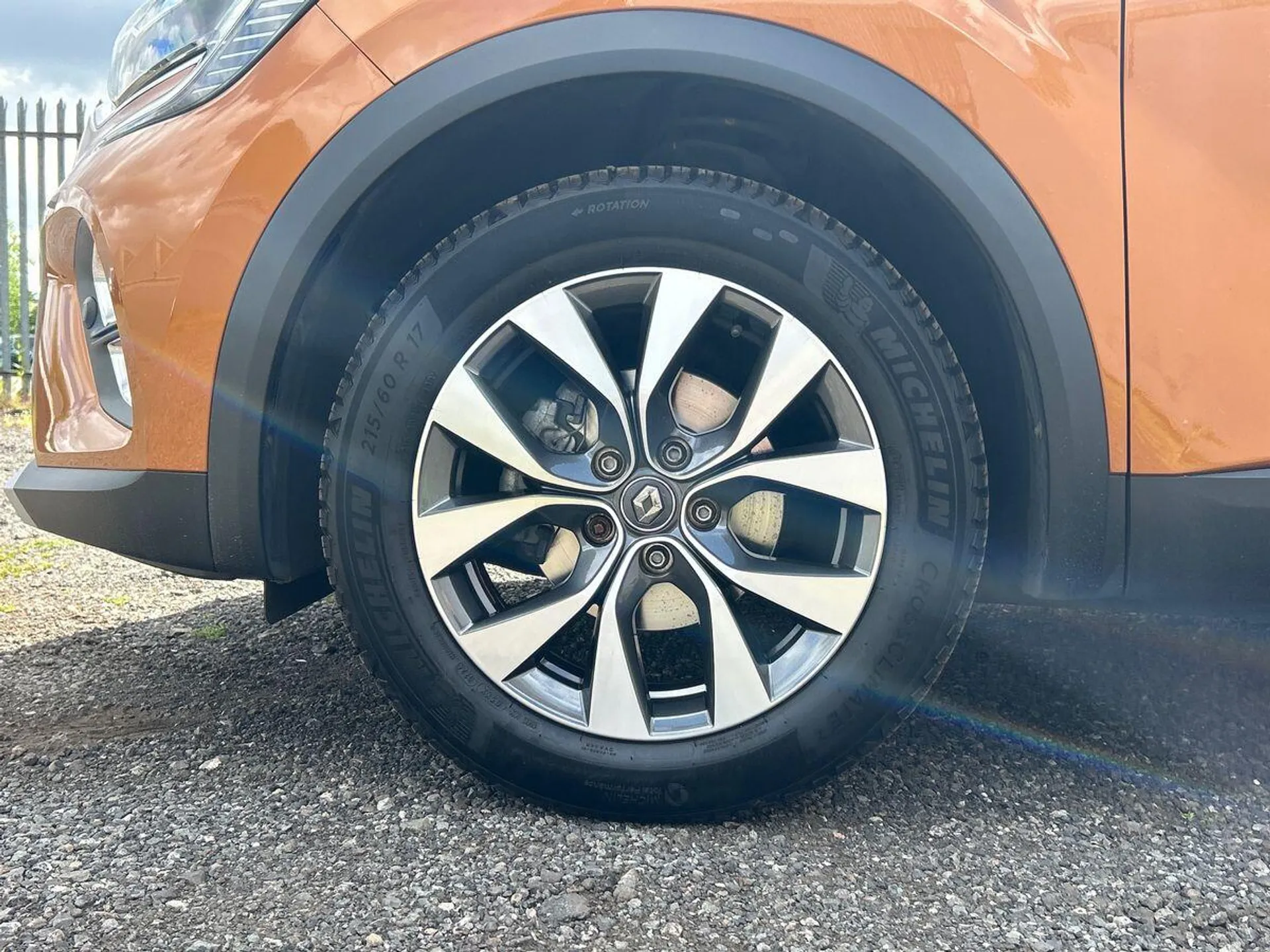 2020 Renault Captur thumbnail 13