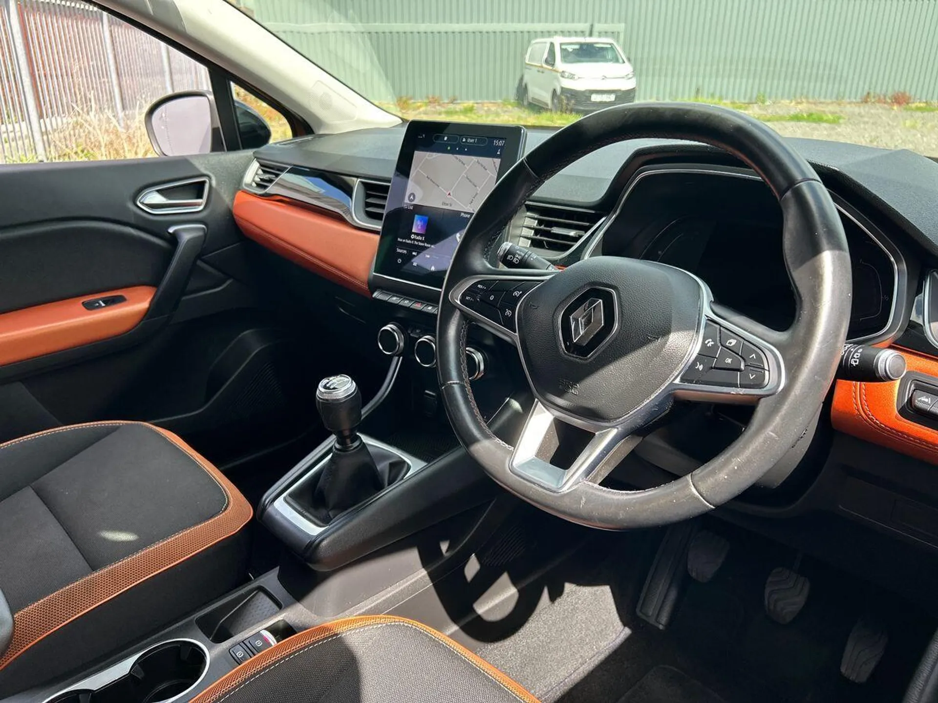 2020 Renault Captur thumbnail 14