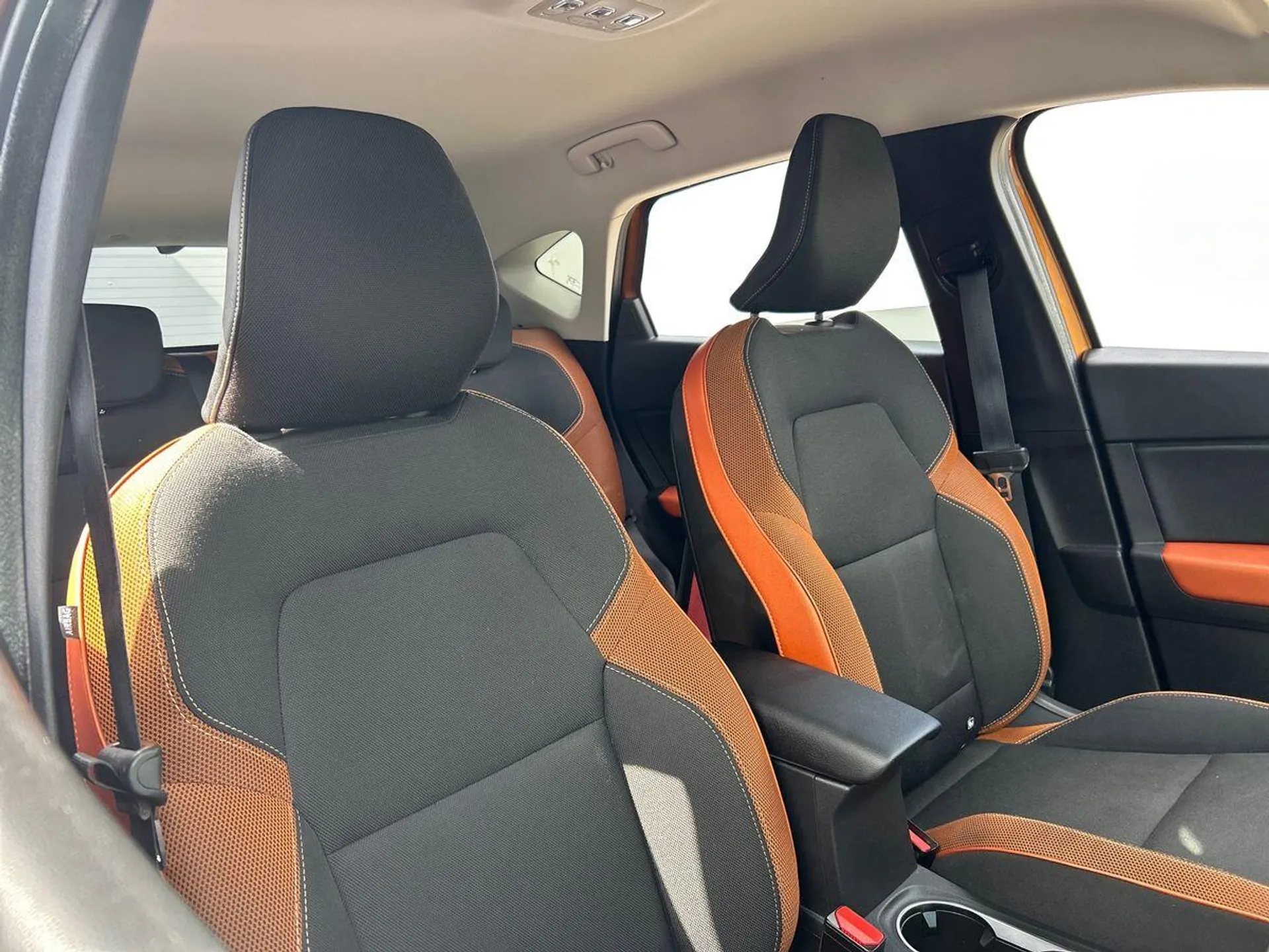 2020 Renault Captur thumbnail 18