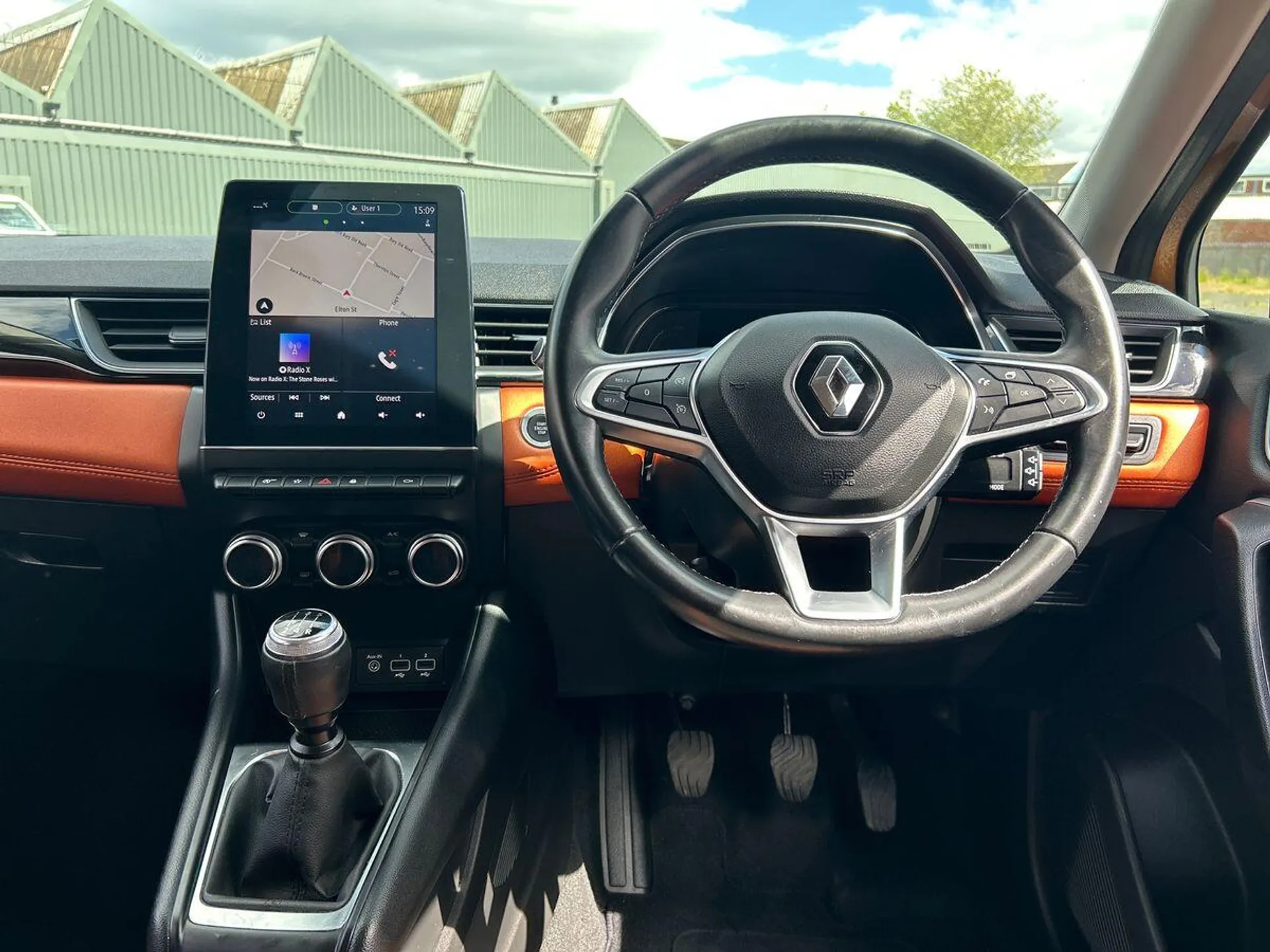 2020 Renault Captur thumbnail 19