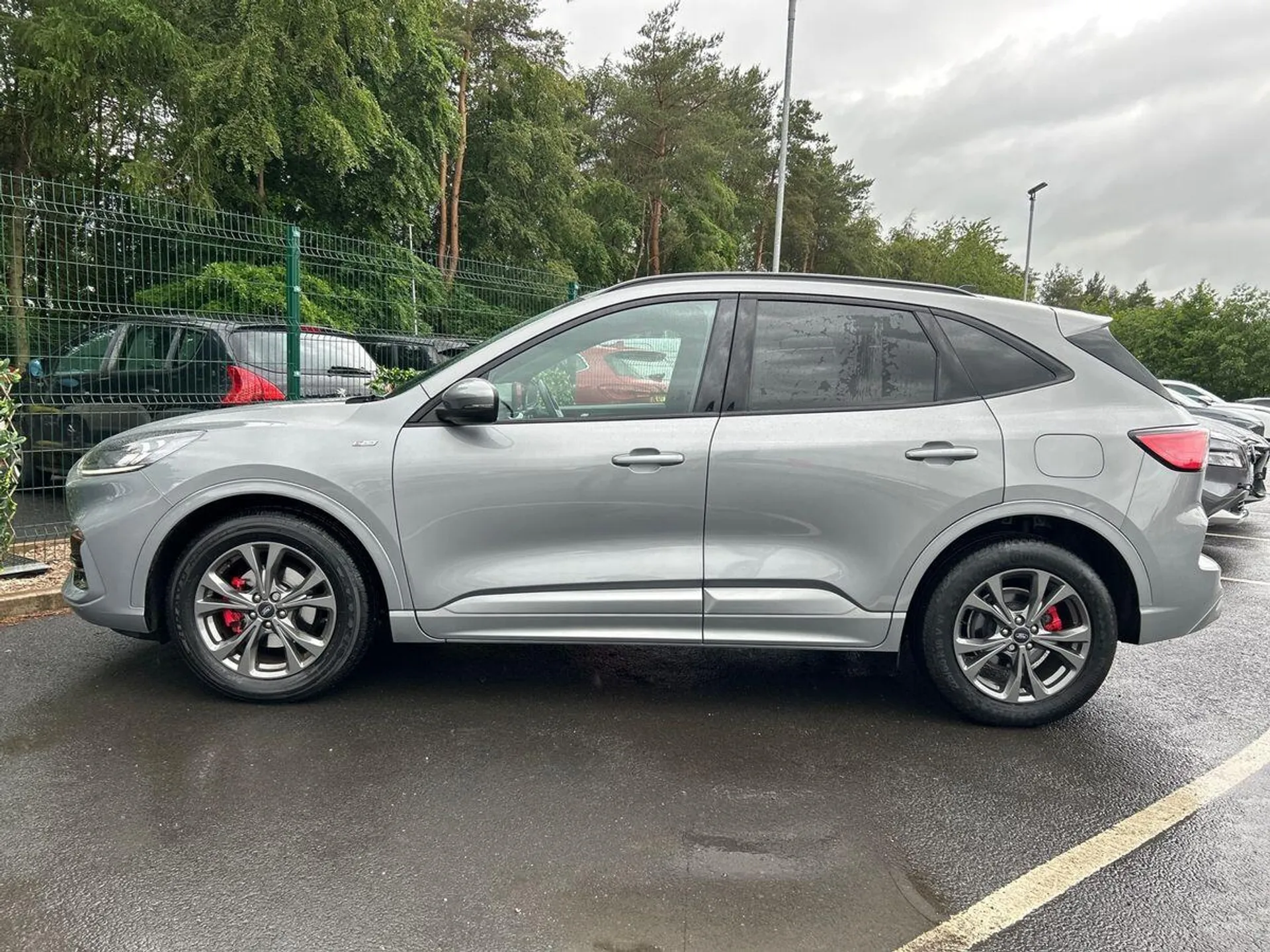 2021 Ford Kuga thumbnail 6