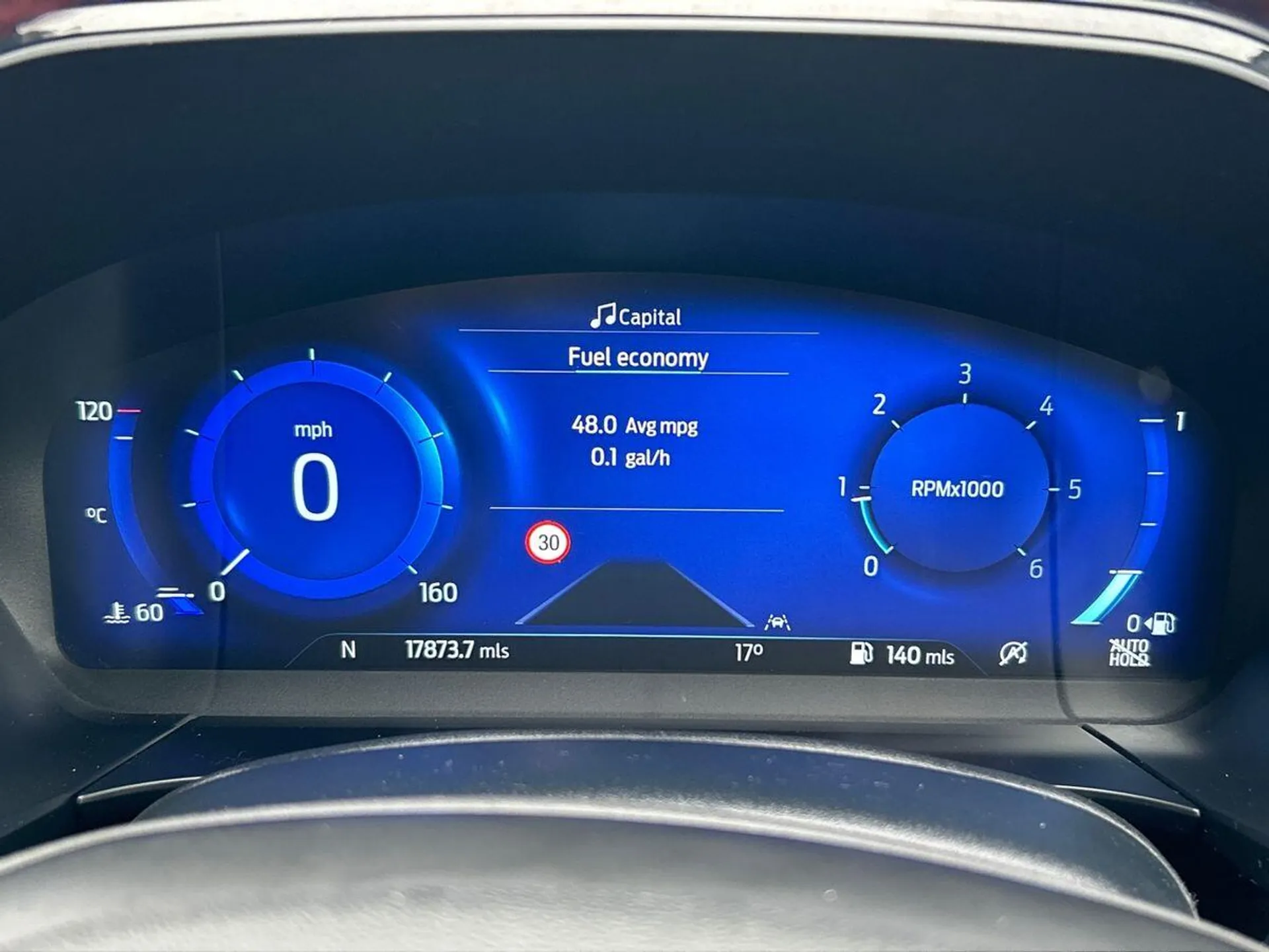2021 Ford Kuga thumbnail 15