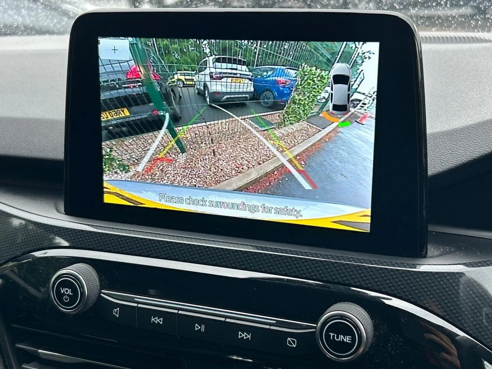 2021 Ford Kuga thumbnail 17