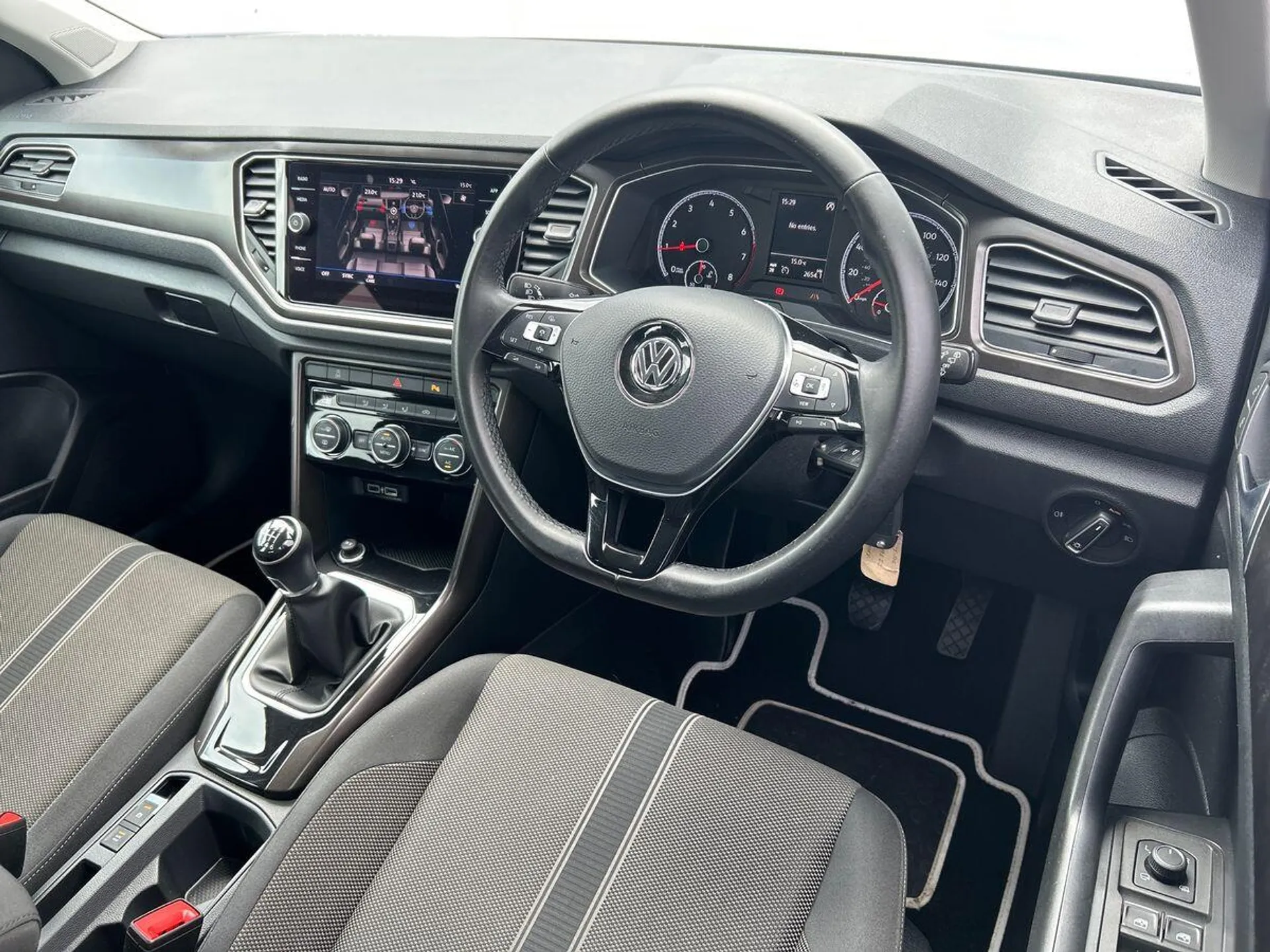 2019 Volkswagen T-Roc thumbnail 14