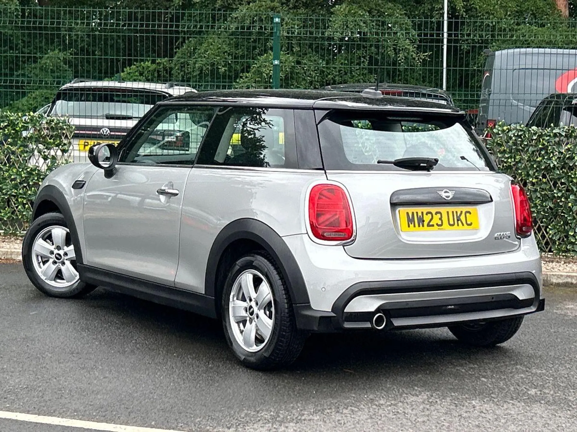 2023 Mini Hatch thumbnail 3