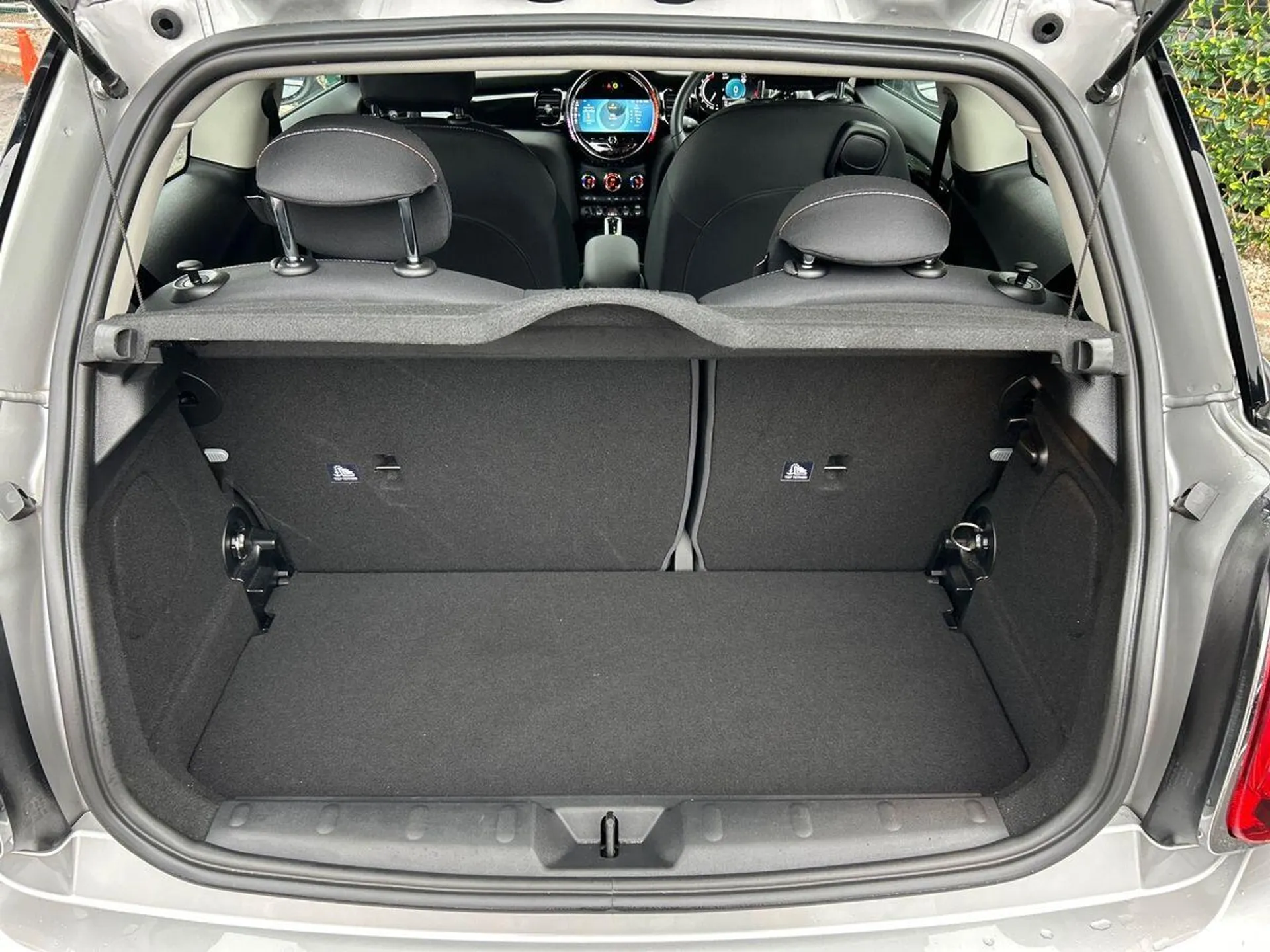 2023 Mini Hatch thumbnail 22