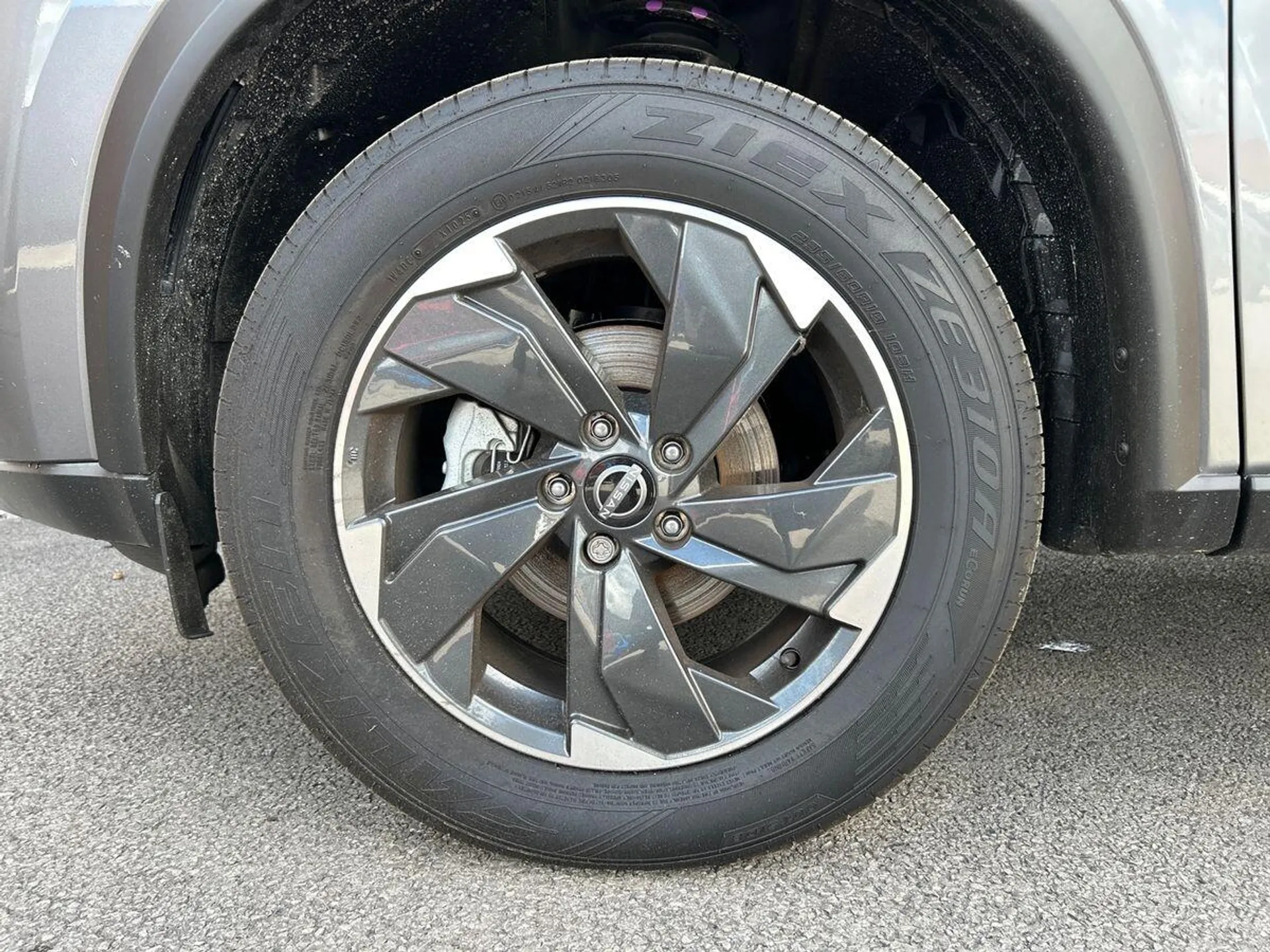 2025 Nissan X-Trail thumbnail 10