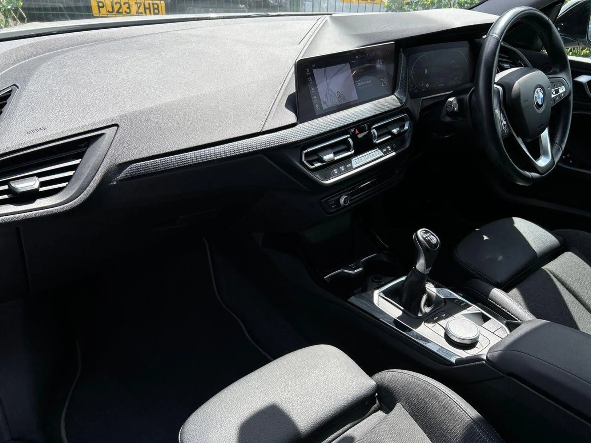 2021 BMW 2 Series thumbnail 2