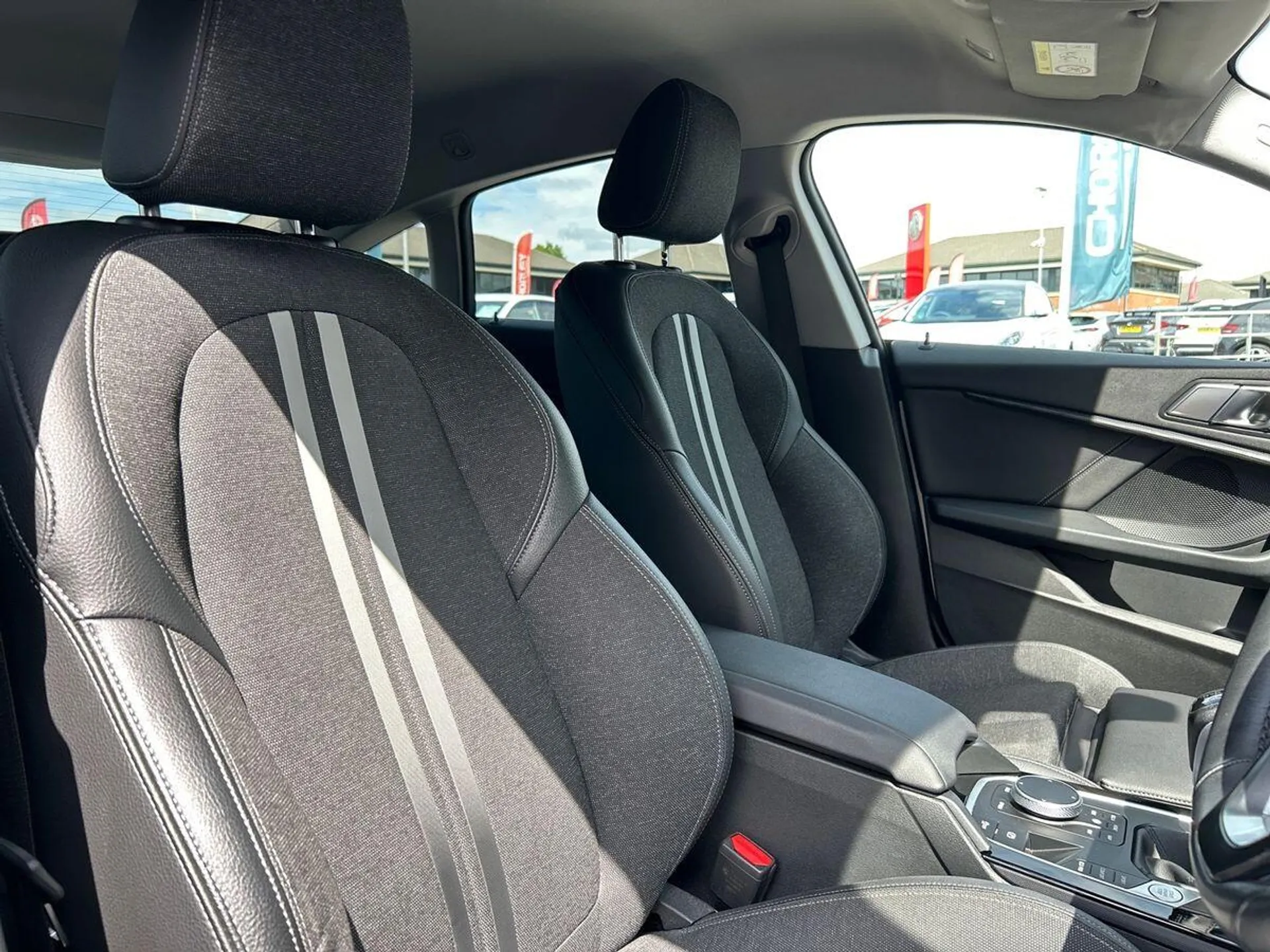 2021 BMW 2 Series thumbnail 18
