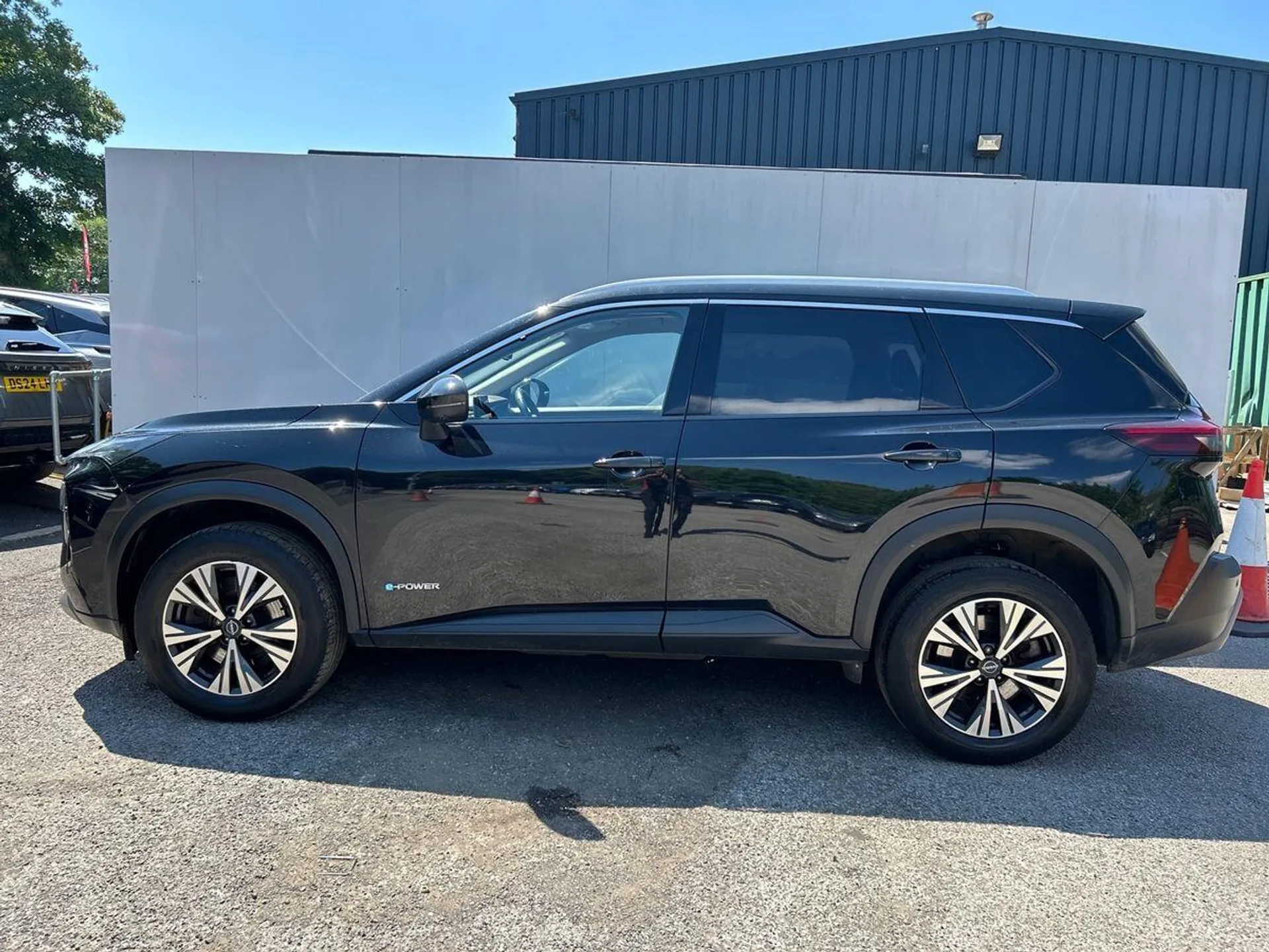 2023 Nissan X-Trail thumbnail 6