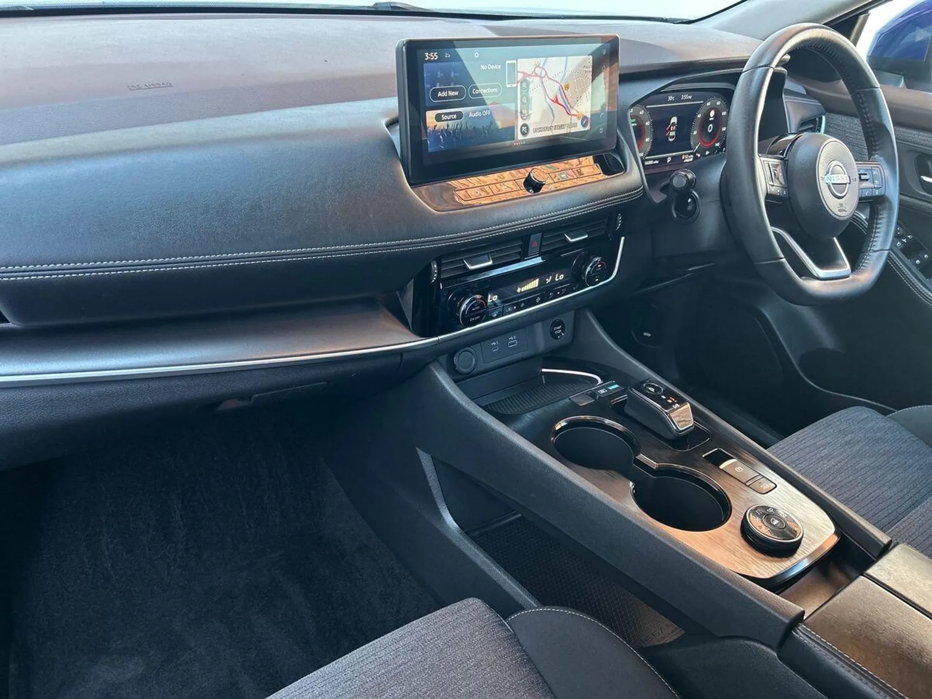 2023 Nissan X-Trail thumbnail 2