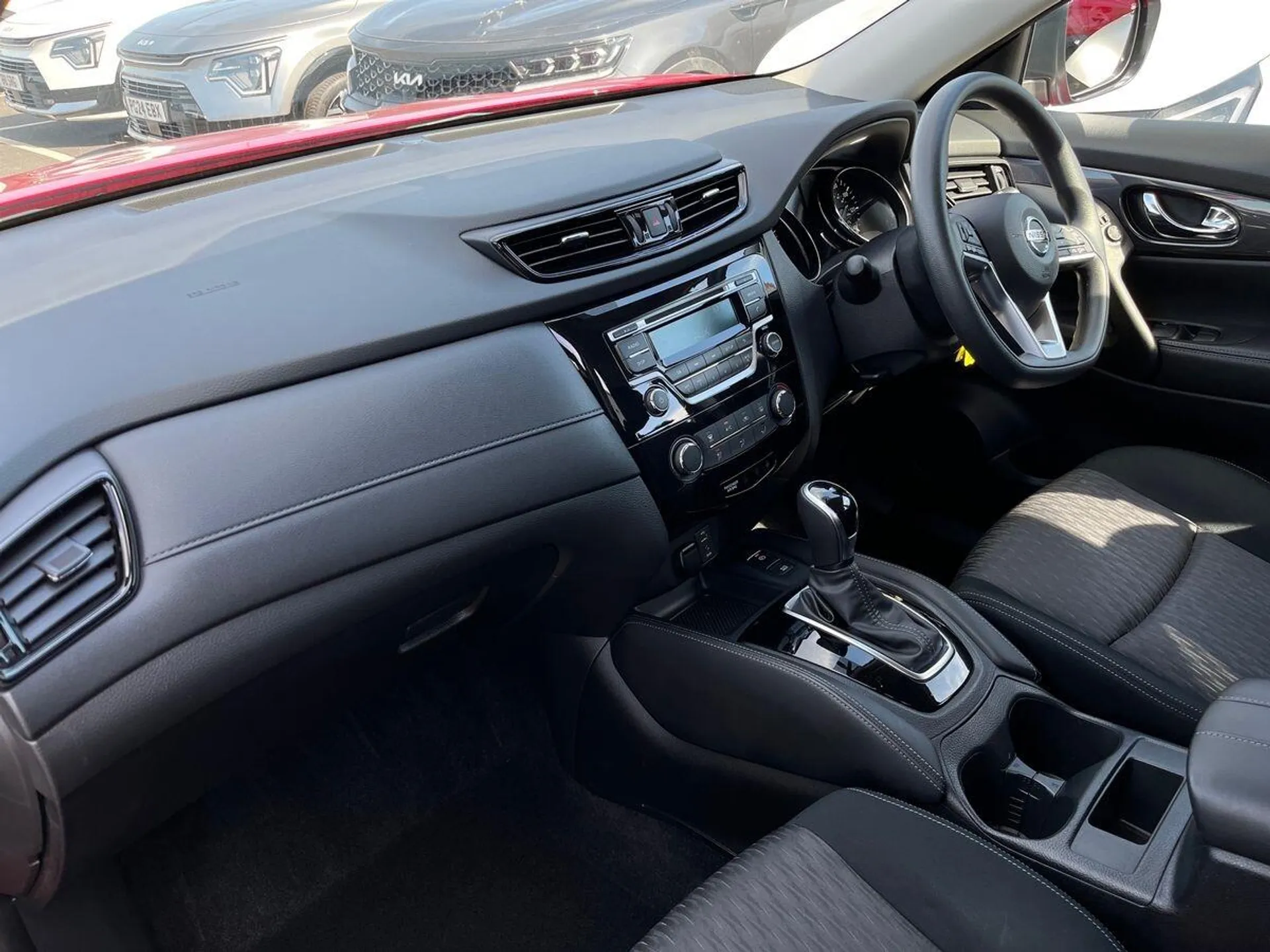 2021 Nissan X-Trail thumbnail 2