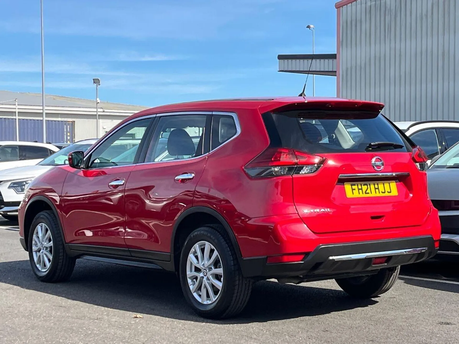 2021 Nissan X-Trail thumbnail 3