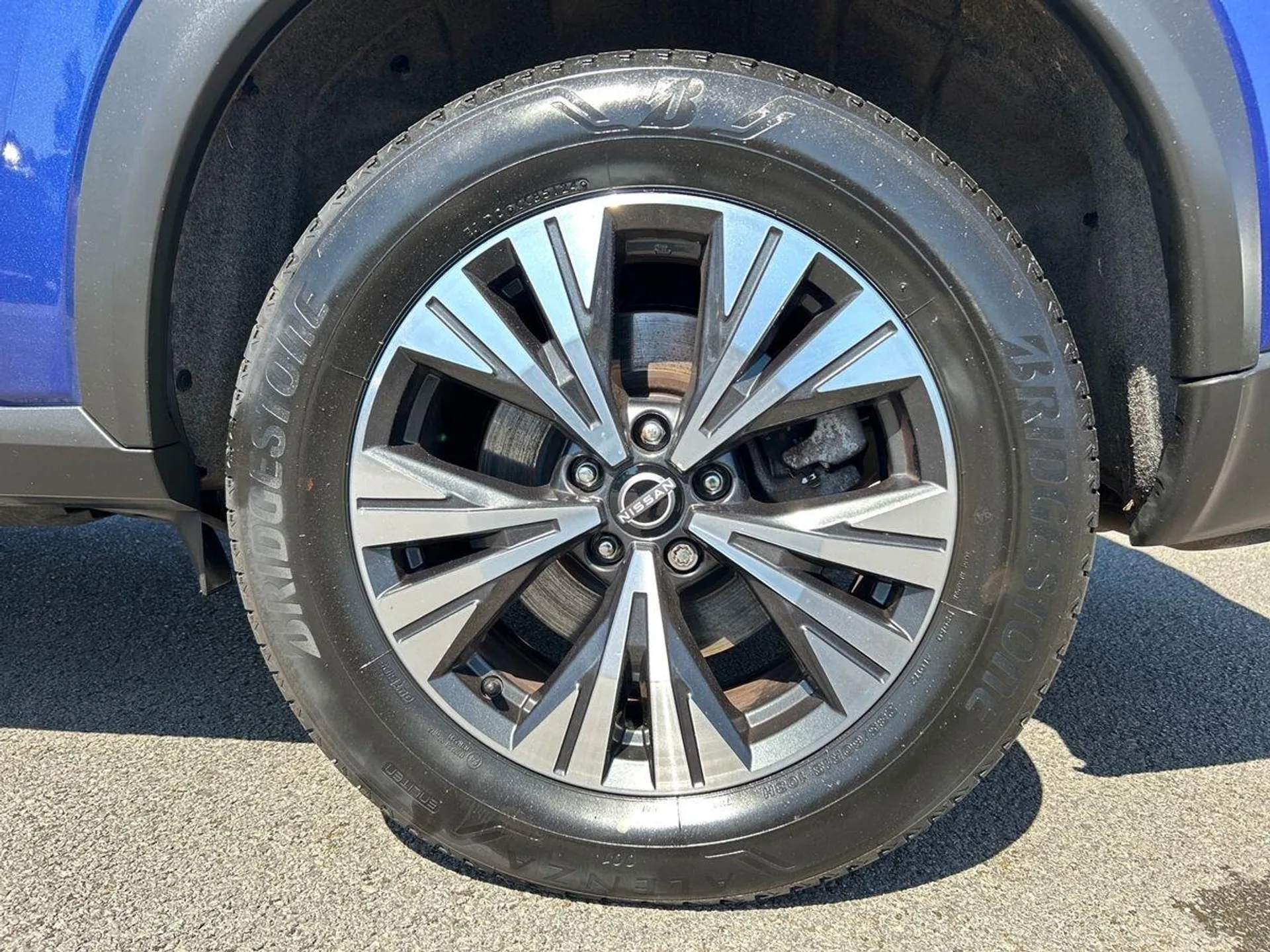 2023 Nissan X-Trail thumbnail 11