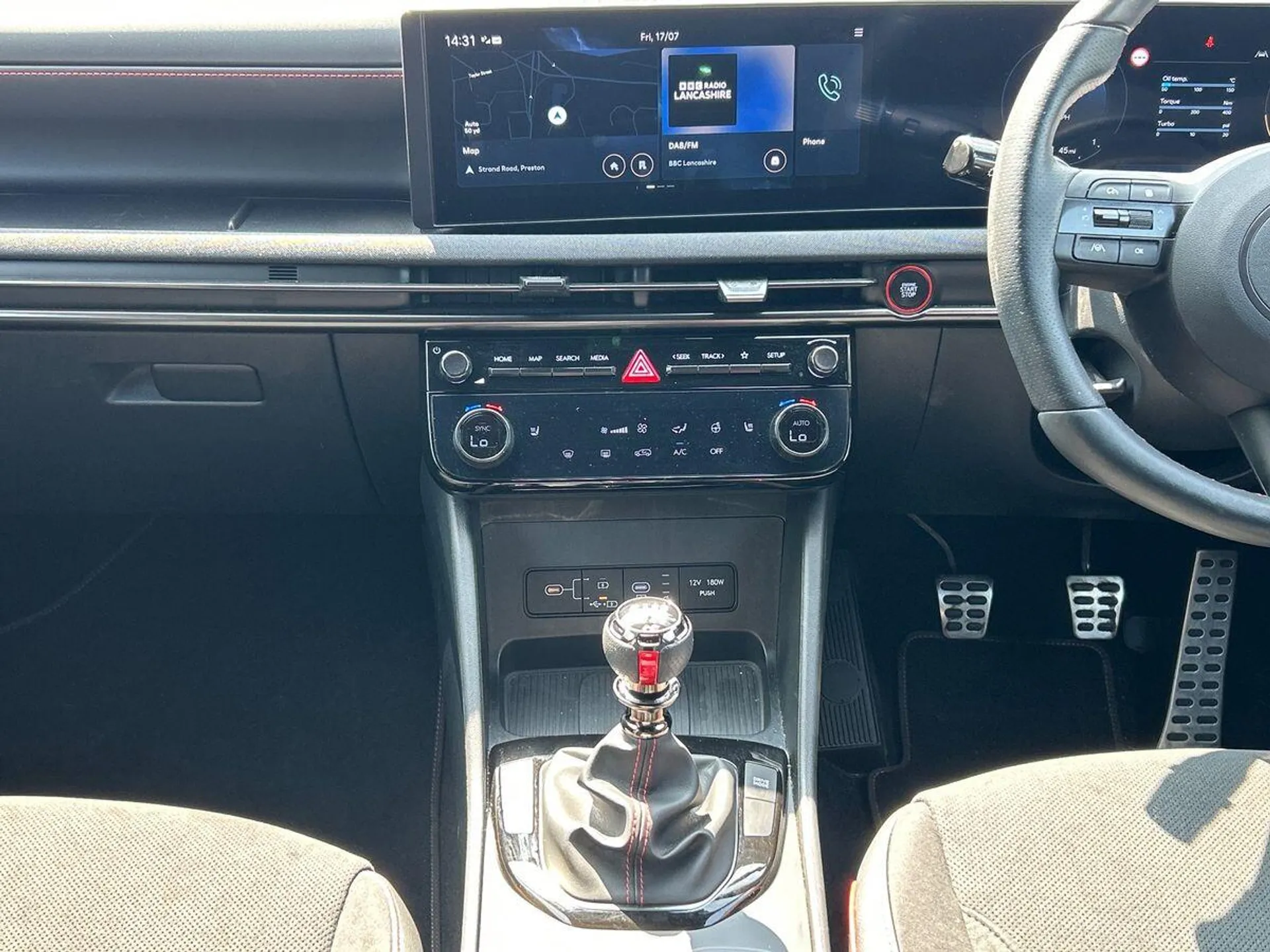 2025 Hyundai Tucson thumbnail 9