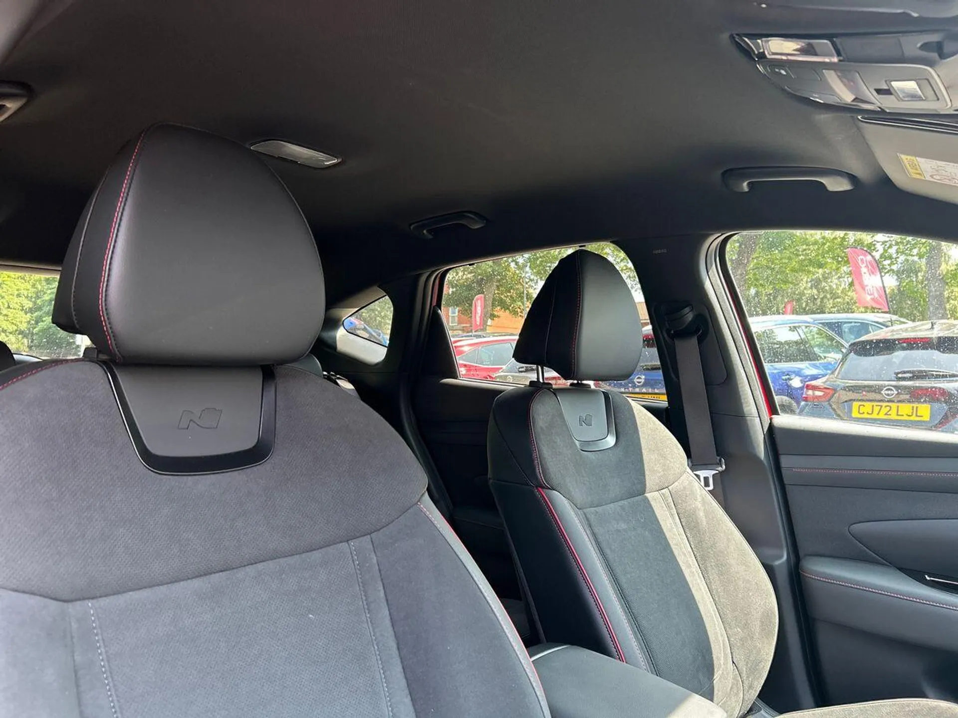 2025 Hyundai Tucson thumbnail 18