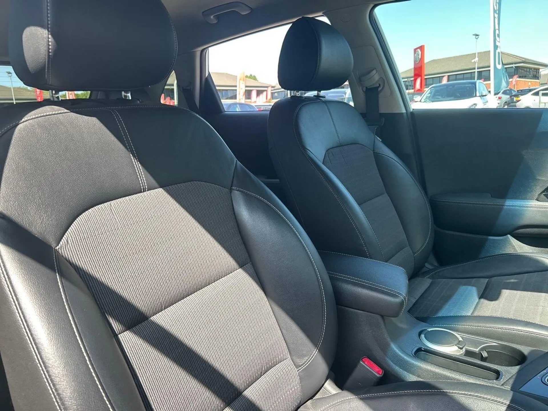 2019 KIA Niro thumbnail 18