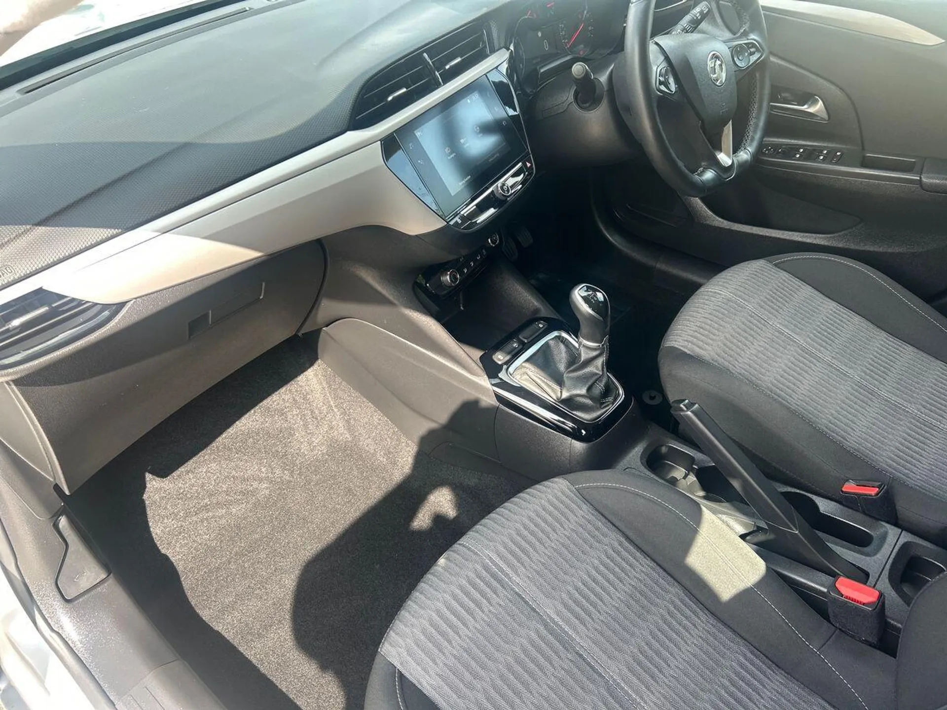 2022 Vauxhall Corsa thumbnail 2