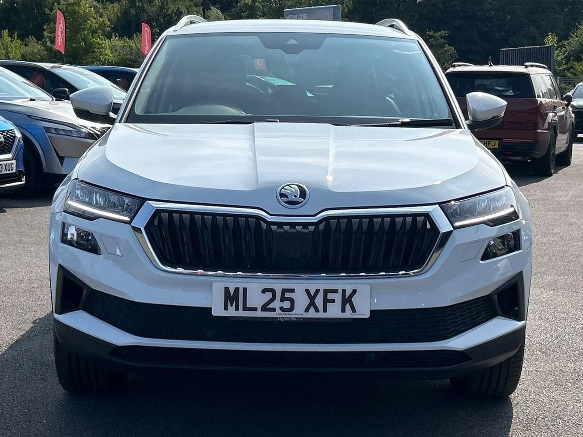 2025 Skoda Karoq thumbnail 4