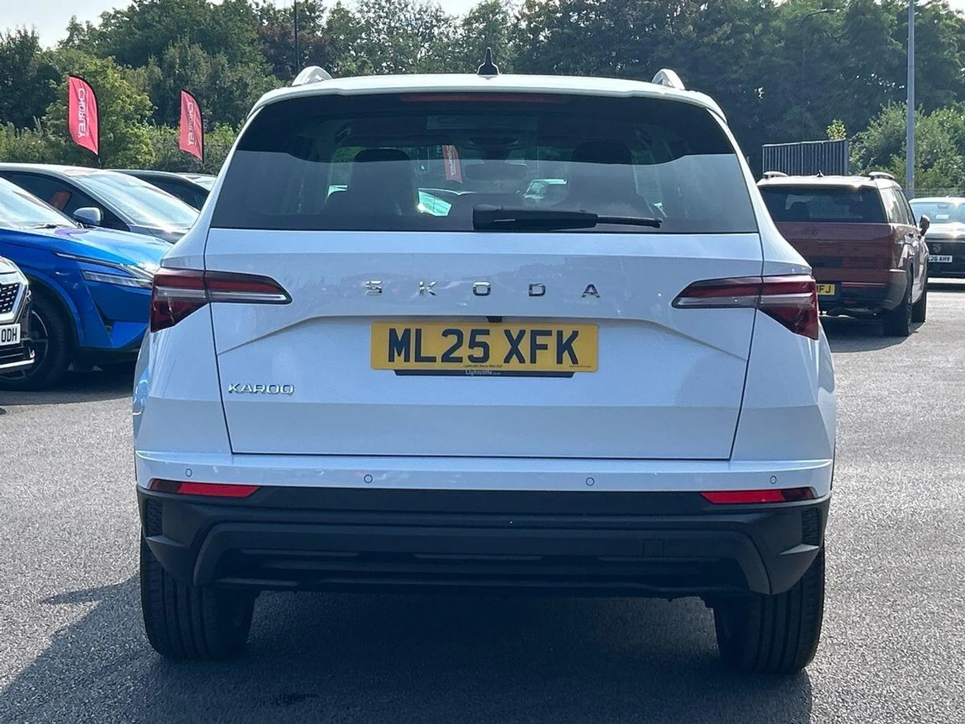 2025 Skoda Karoq thumbnail 5