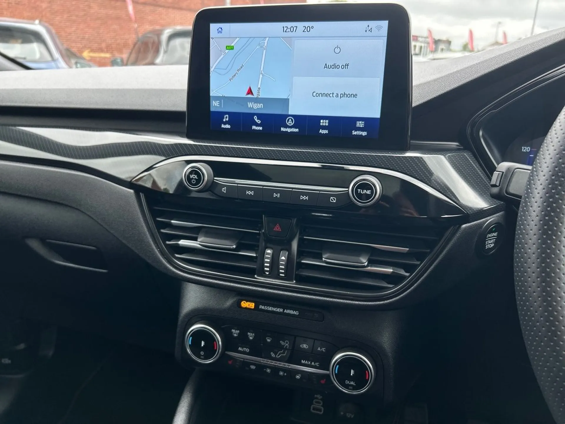 2023 Ford Kuga thumbnail 9