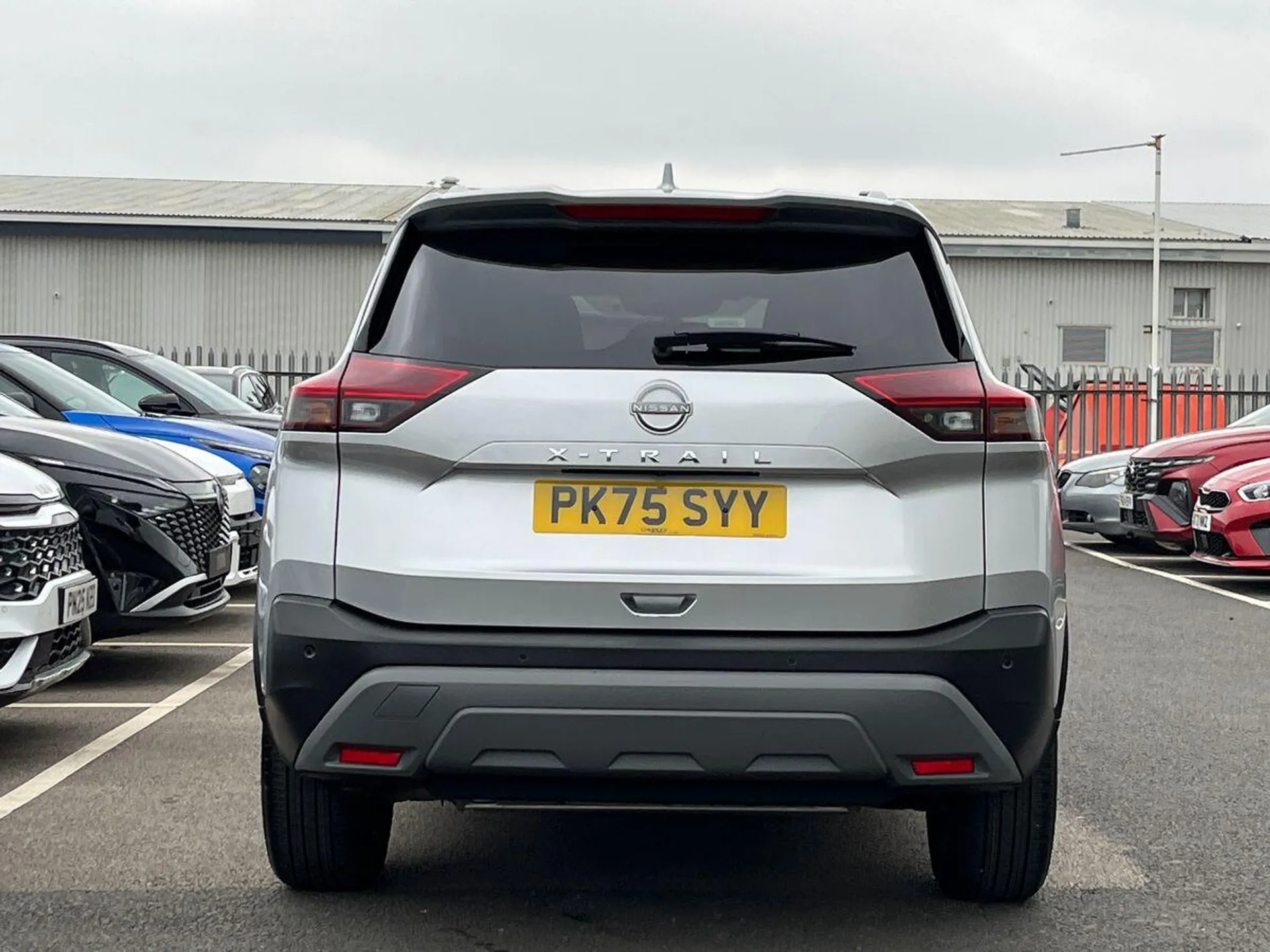 2025 Nissan X-Trail thumbnail 5