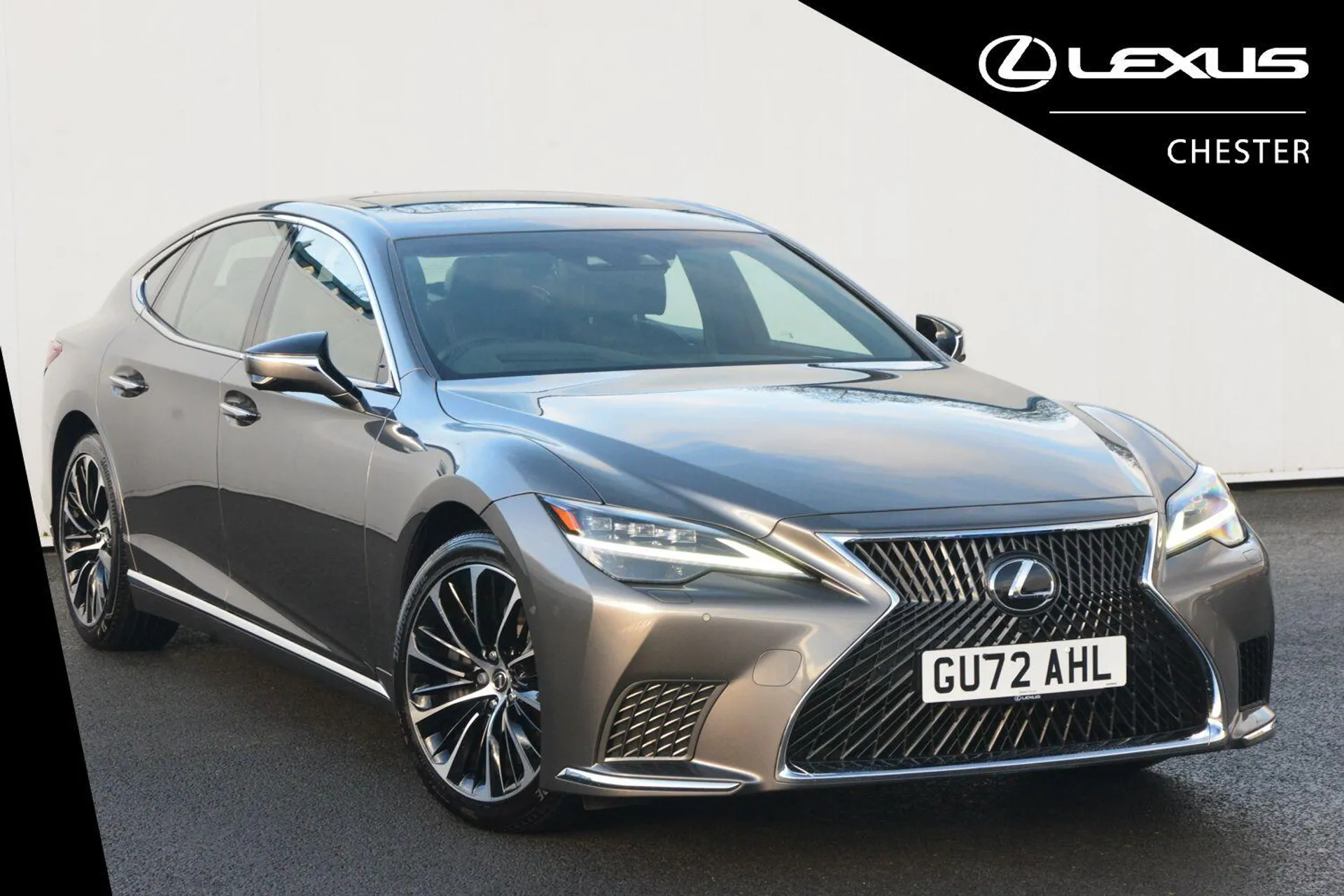 2022 LEXUS LS